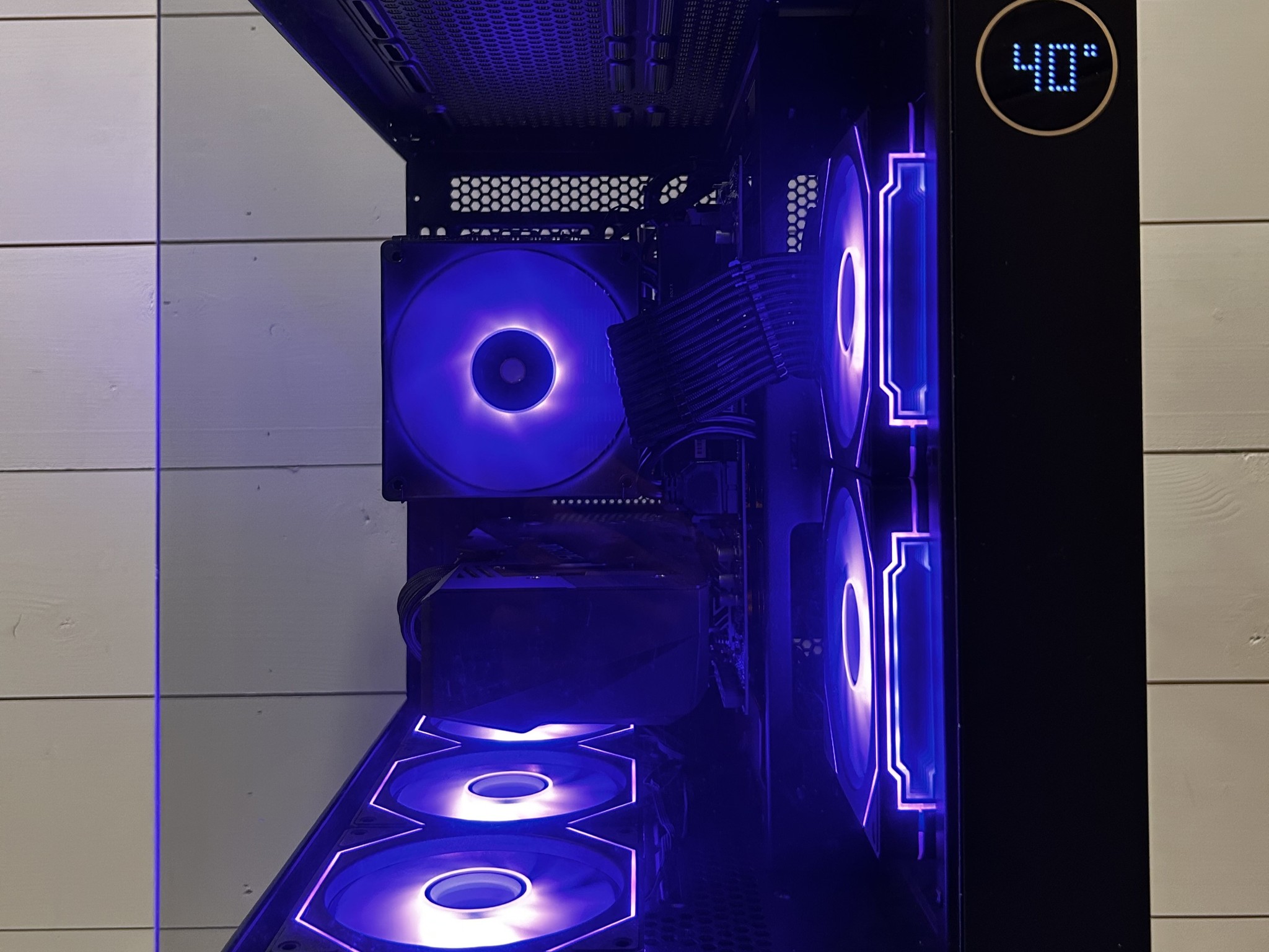 RGB INFINITY SHOWPIECE | RTX 3070 | Ryzen 5 5600X | 32GB RAM