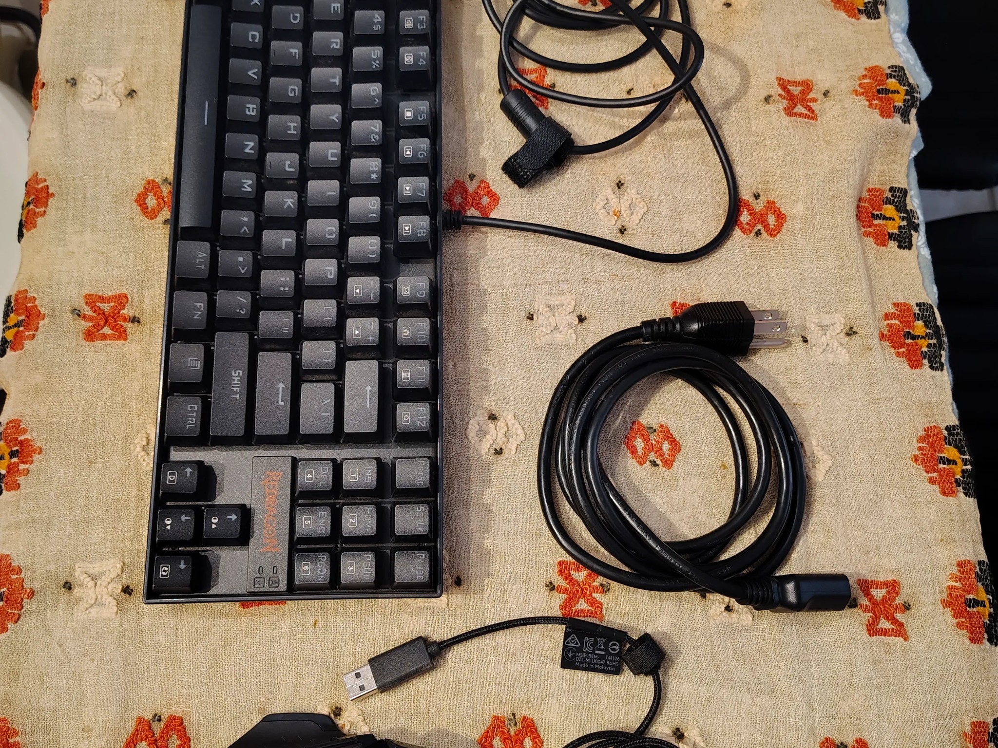 Crimson Reboot | GTX 1660 Ti | Intel Core i5 | 16 GB RAM | 512 GB SSD