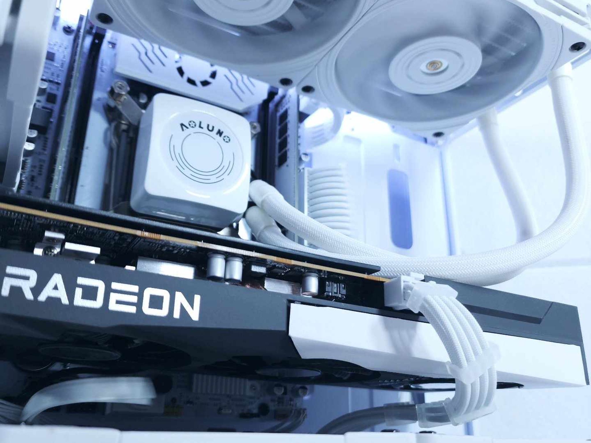 🤍🤍1080p Gaming | RX 6600 | Core i7 5820K | 16GB 3000MHz* | 512GB M.2 SSD