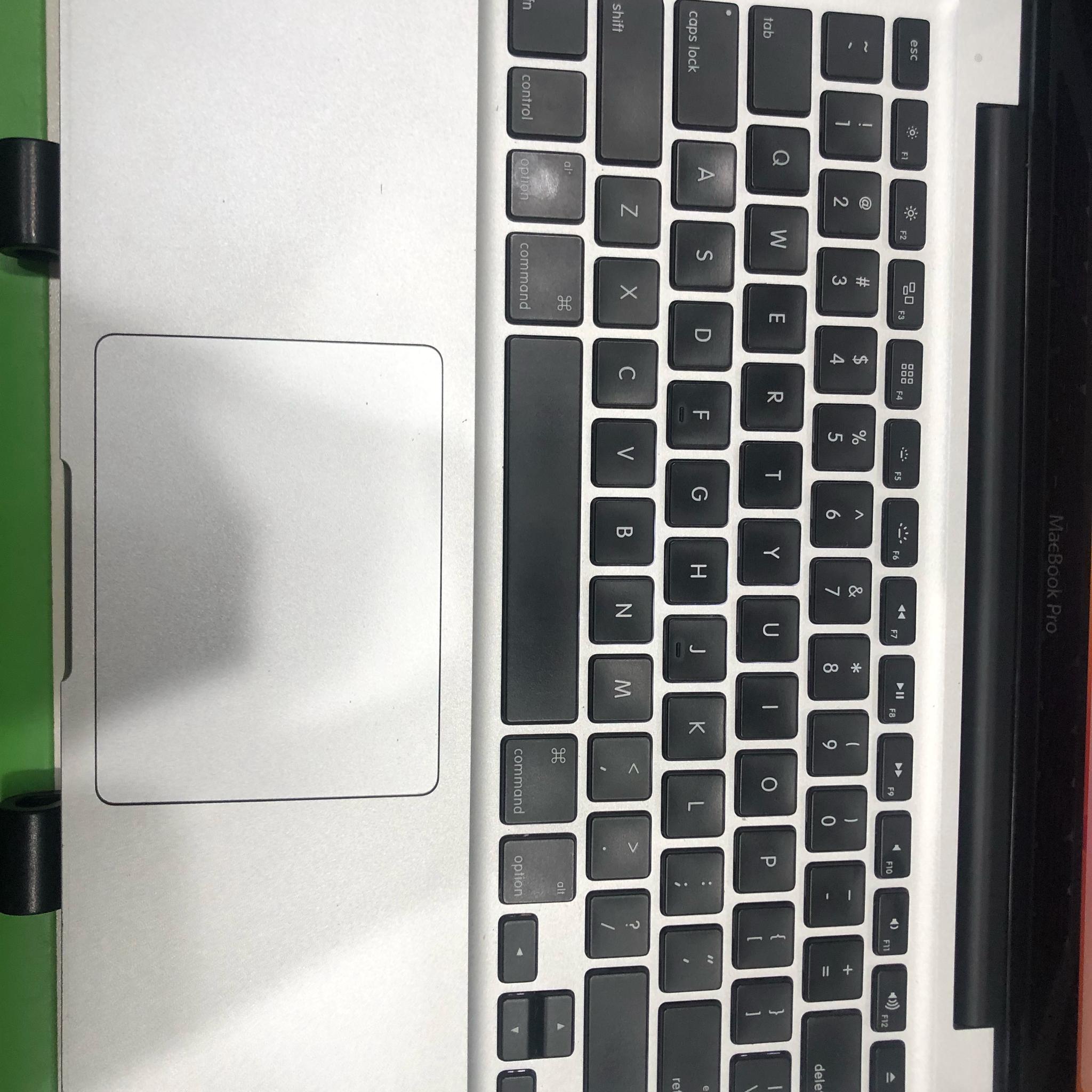 Apple MacBook Pro 13" 2012 | Intel i5 2.5GHz | 6GB RAM | 128GB SSD | Ventura (OCLP) + Charger