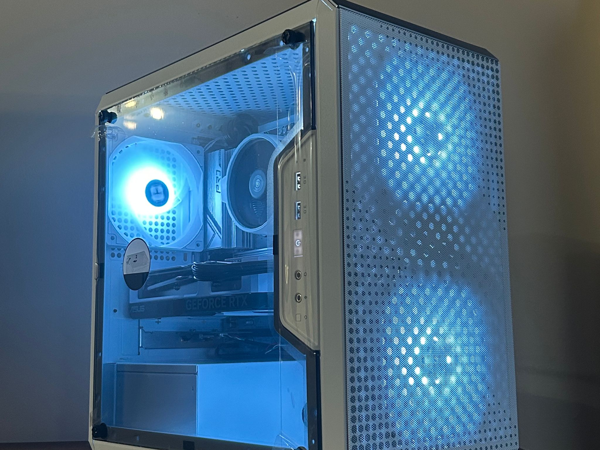 RTX 4060 | Ryzen 5 5500 | 1TB SSD | The Trooper