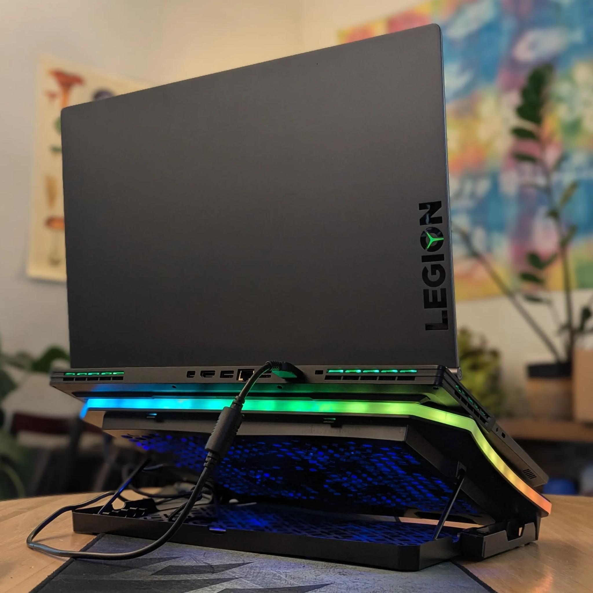 🔥 Lenovo Legion Y740 17" – RTX 2080 Gaming Beast + RGB Stand 💻