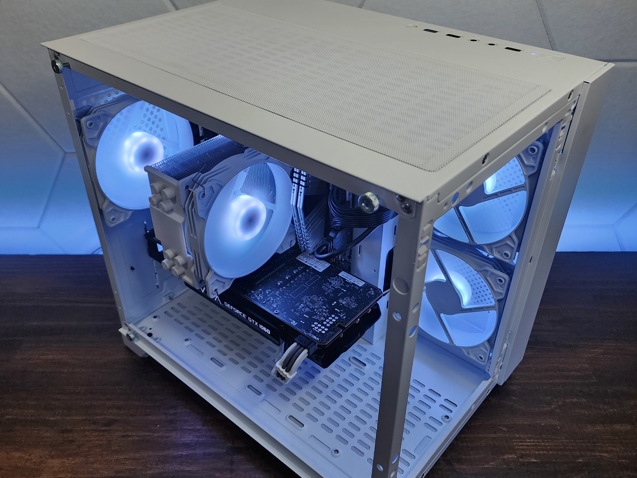 💙🤍💙 EVGA GeForce GTX 1060 // Intel Core i3 10105F // XPG Z1 16GB 3200MHz