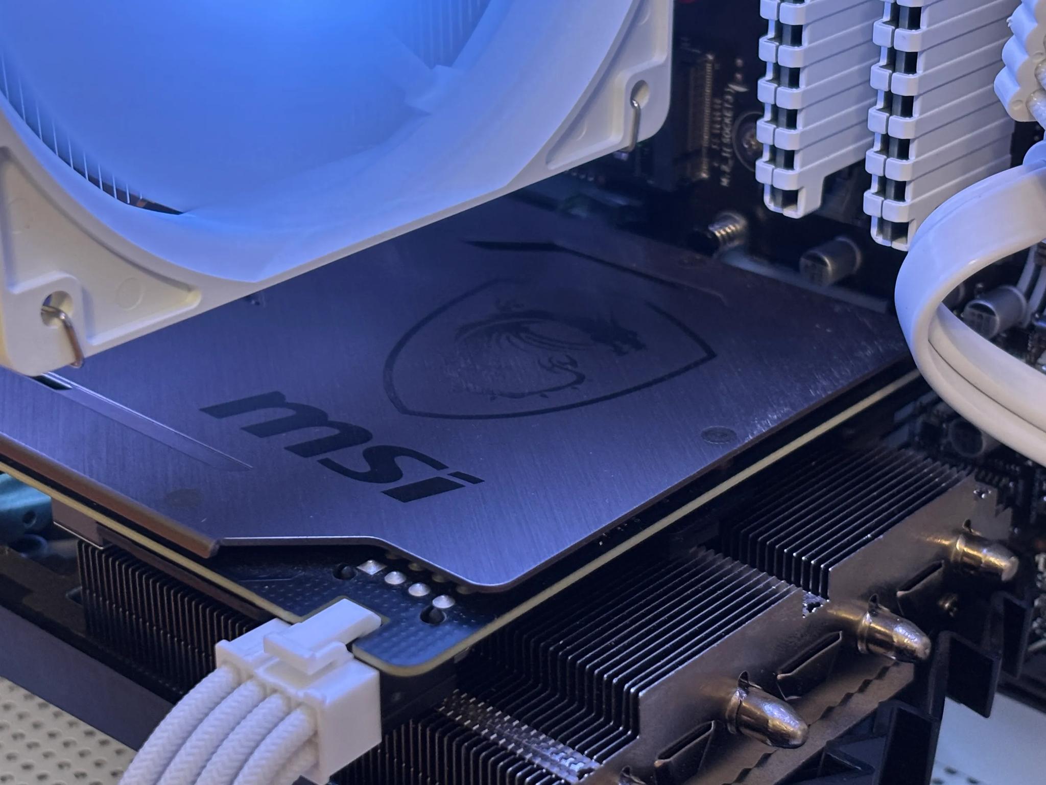 White RTX Fish Tank Gaming PC Wifi