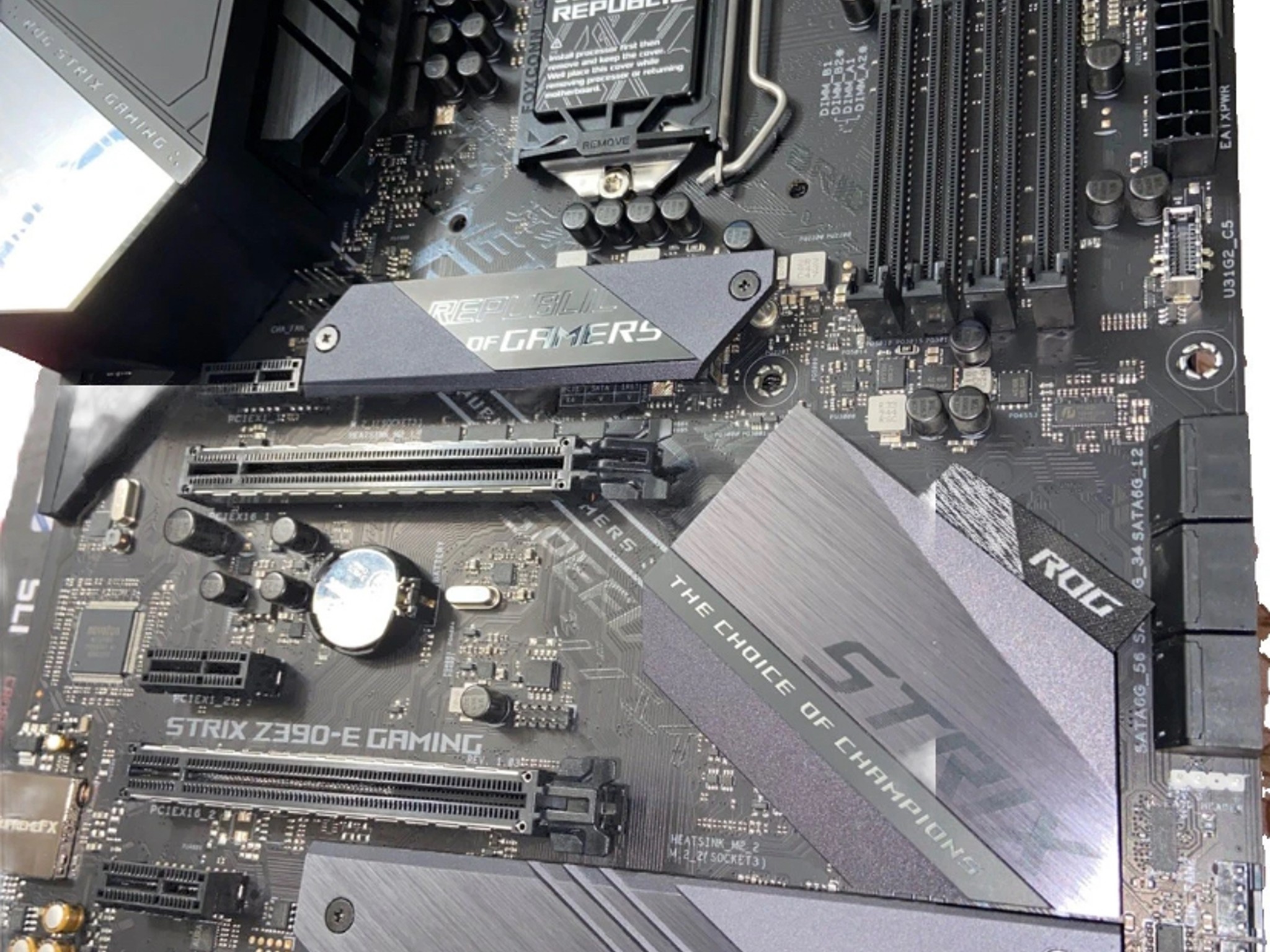 ASUS ROG STRIX Z390-E GAMING Motherboard