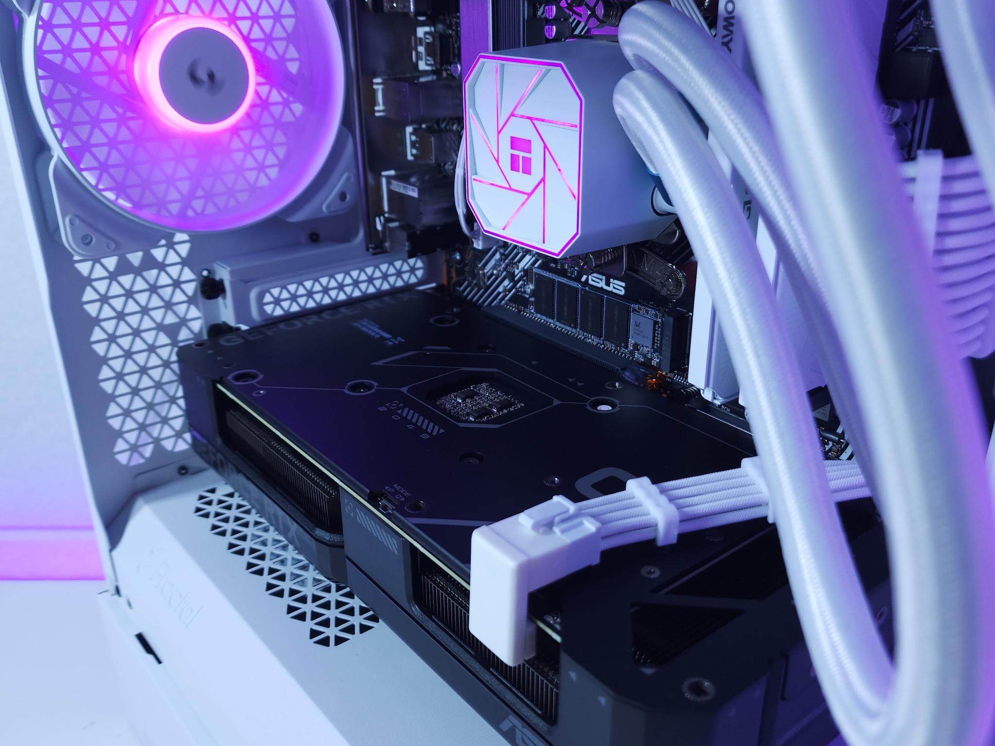 💜🤍1440p Gaming | RTX 4070 12GB | Ryzen 7 5700X | 32GB 3200MHz | 1TB M.2 NVMe SSD