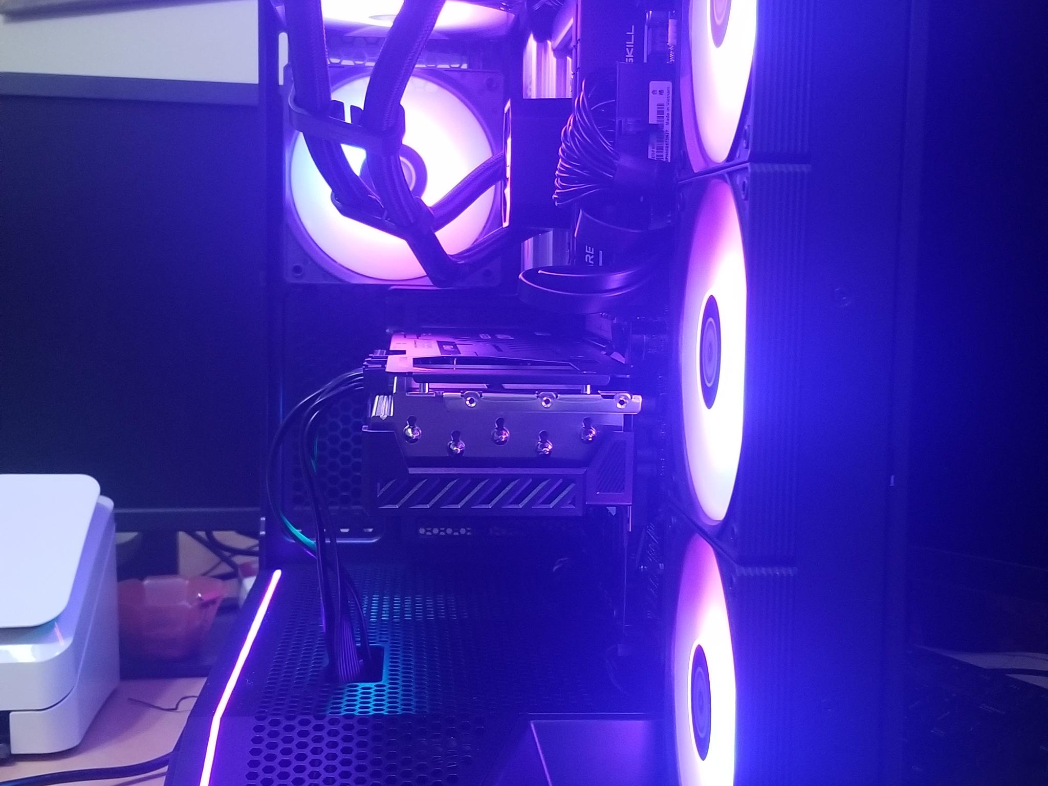 Solid Gaming PC | 9850X3D | 9070 XT | 32g DDR5-6000 | 2 Tb NVME
