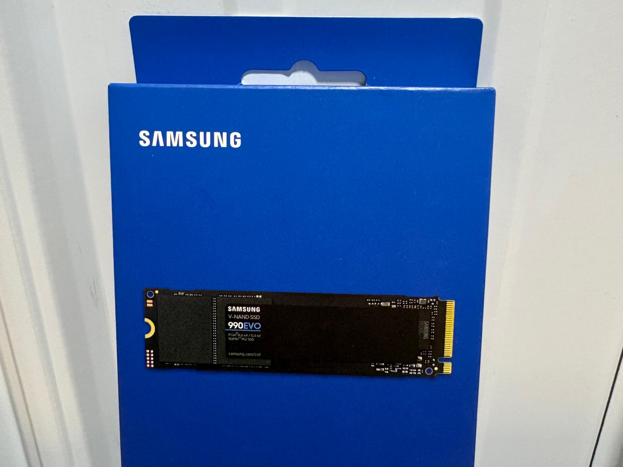 SAMSUNG 990 EVO SSD 1TB, PCIe Gen 4x4, Gen 5x2 M.2 2280 NVMe SSD, Up to 5,000MB/s