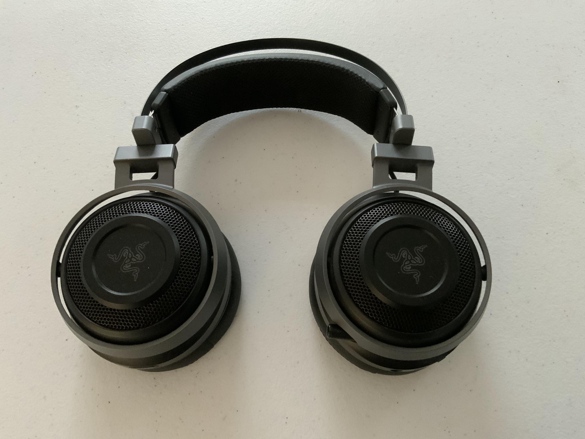 Razer Nari Ultimate Wireless 7.1 Surround Sound Gaming Headset: THX Audio & Haptic Feedback