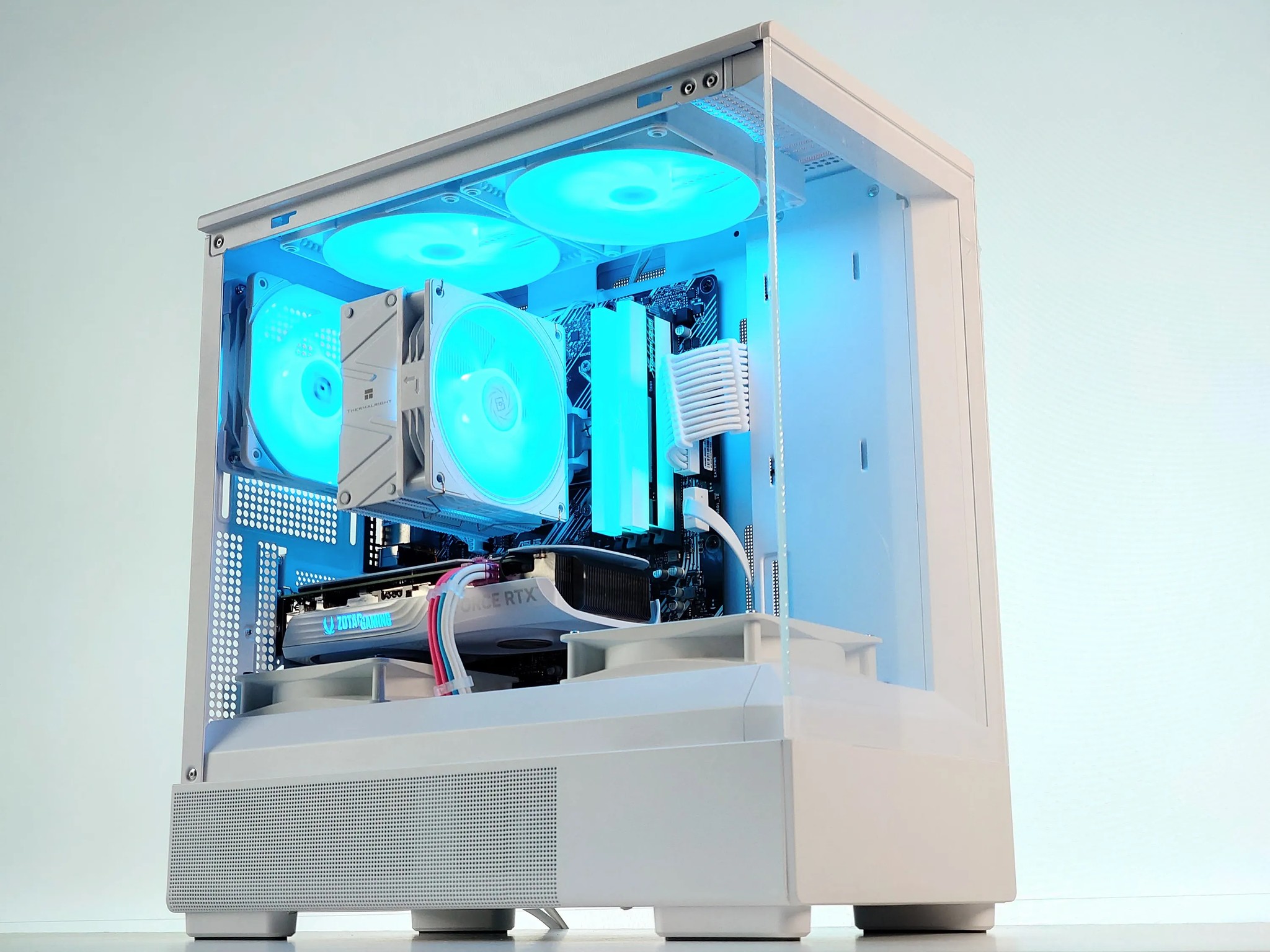 🩷🩵🤍Zen-Oh👑Gaming PC🪐Nvidia RTX 4070 12GB🪐AMD Ryzen 5 5600🪐32GB DDR4🪐 1TB SSD