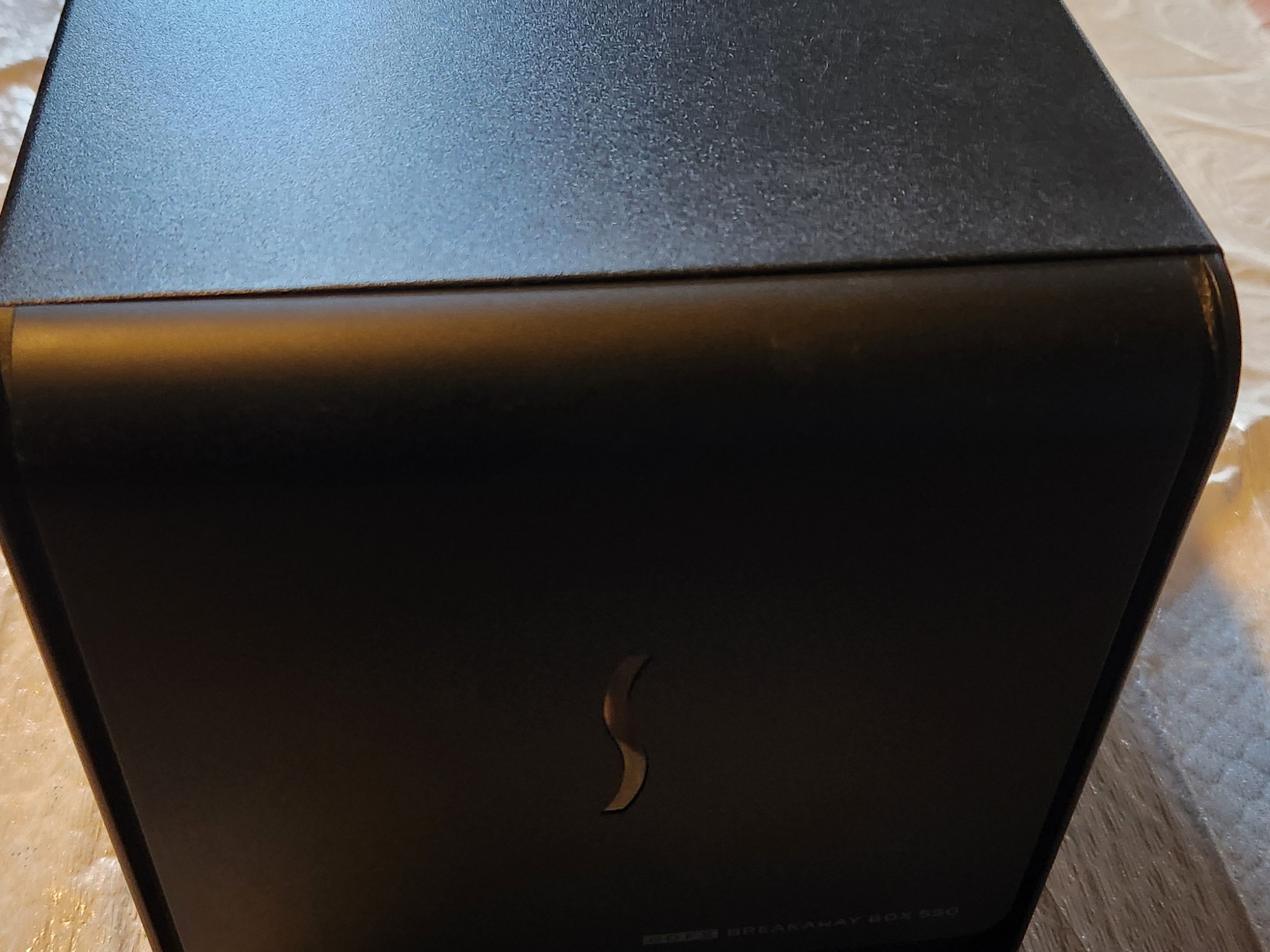 PNY QUADRO P4000 with SONNET EGPU 550 CASE