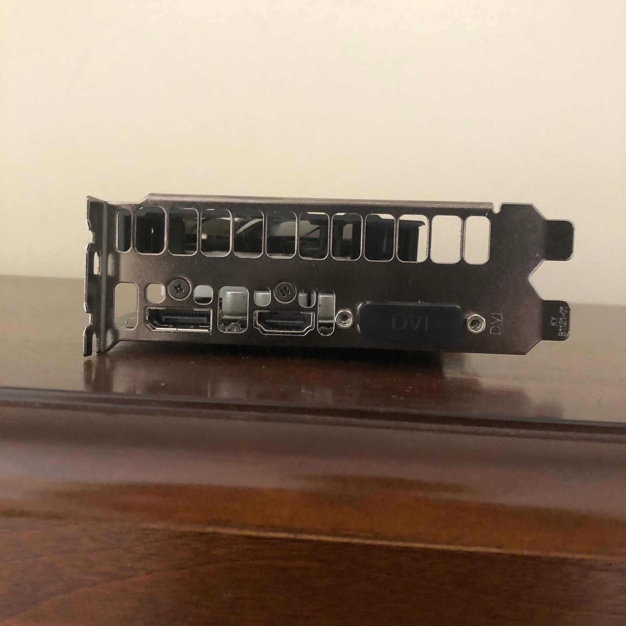 ASUS RX 560 4GB