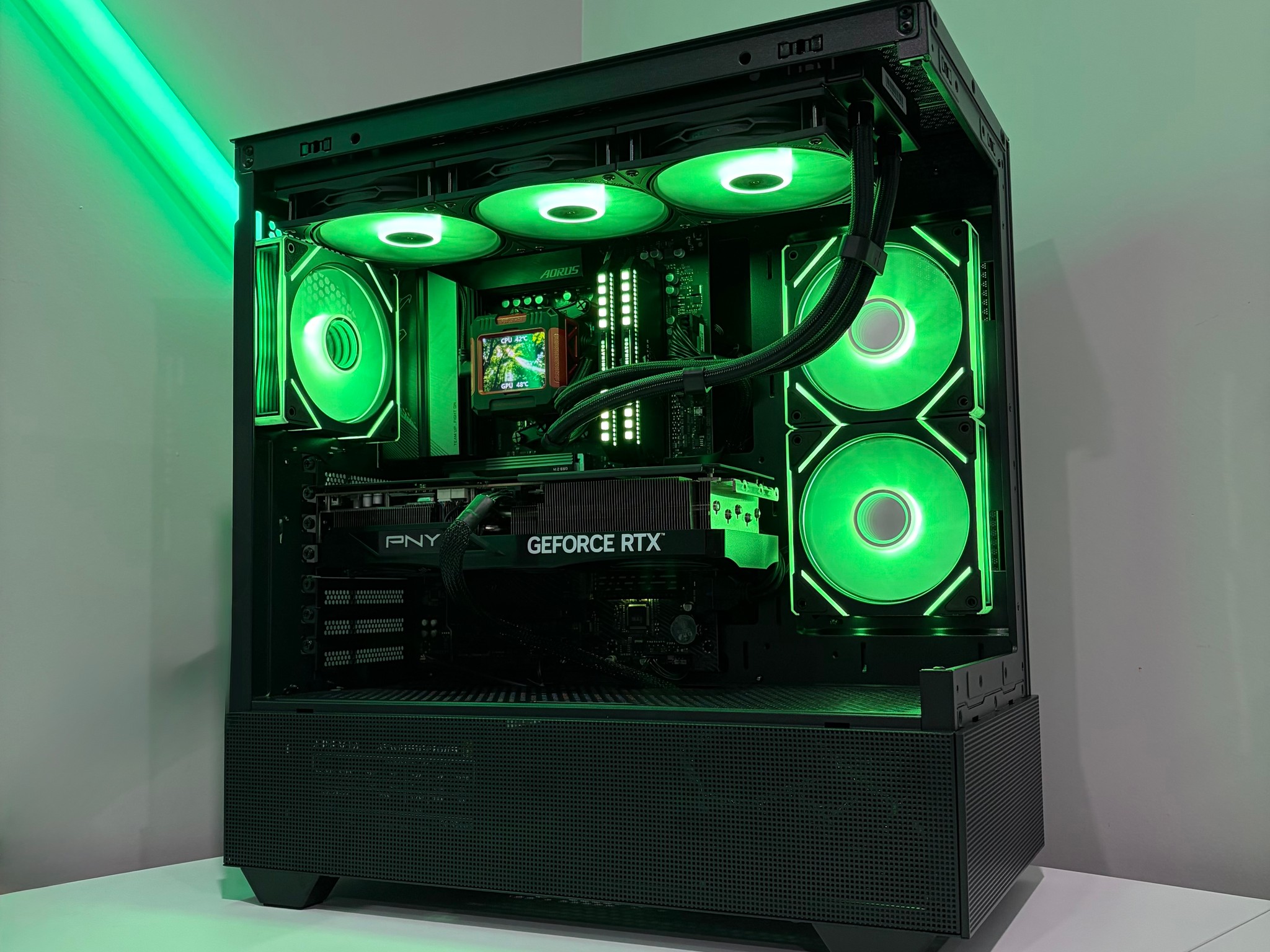 RTX 5070 Ti | Ryzen 7 7800X3D | 32GB DDR5 RAM | 2TB SSD | Gaming PC