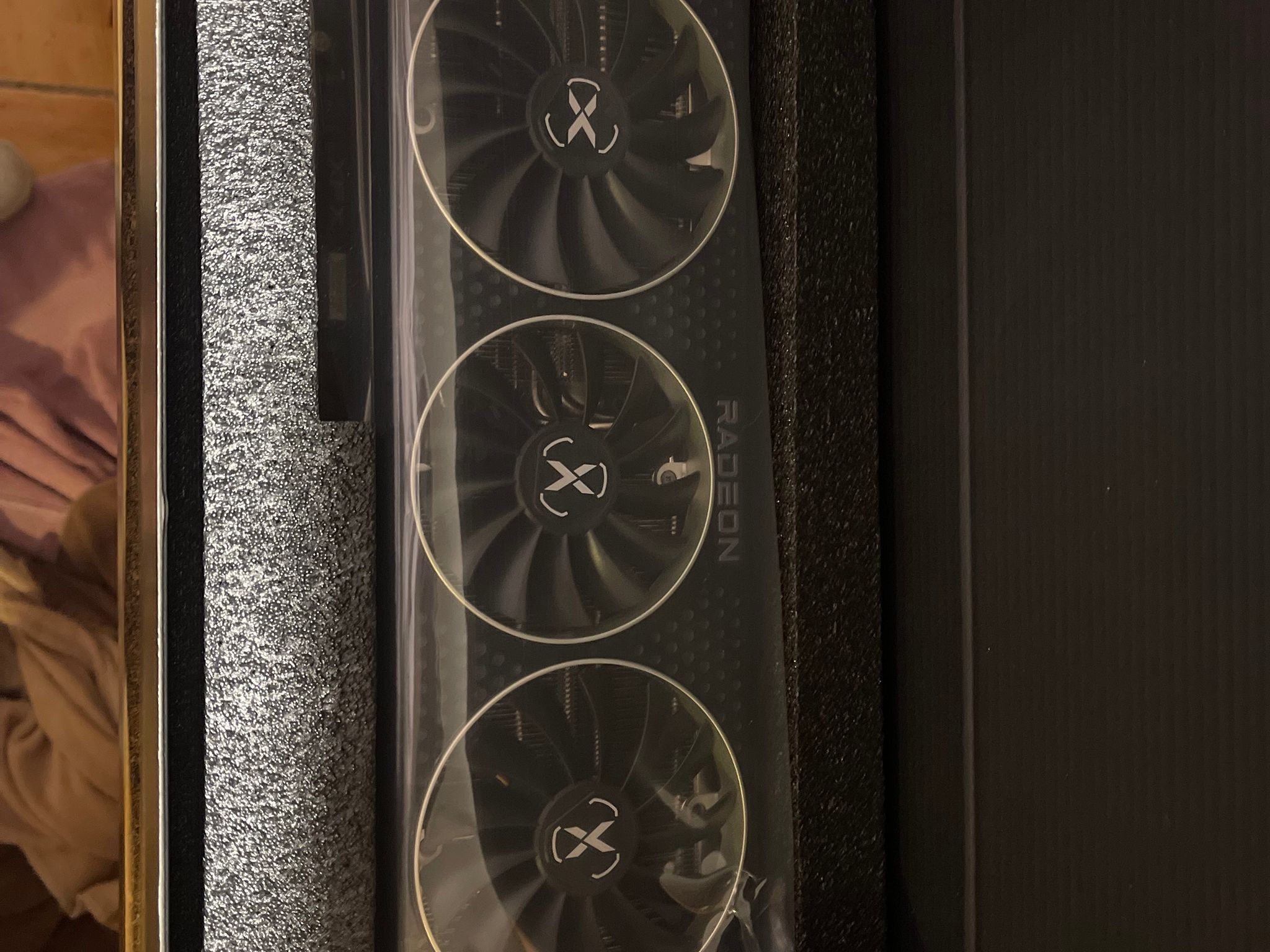 XFX Speedster MERC319 AMD Radeon RX 6800XT