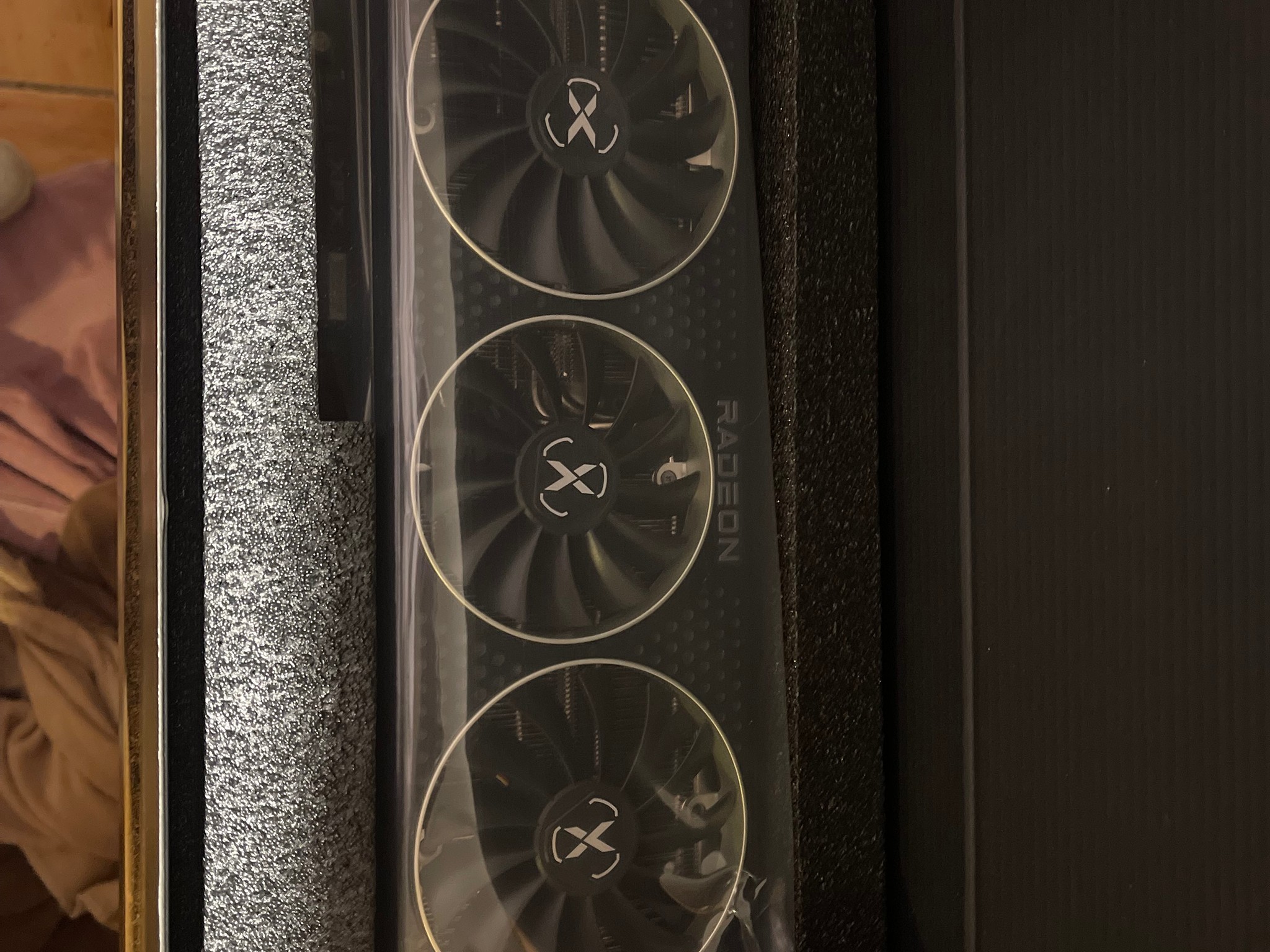 XFX Speedster MERC319 AMD Radeon RX 6800XT