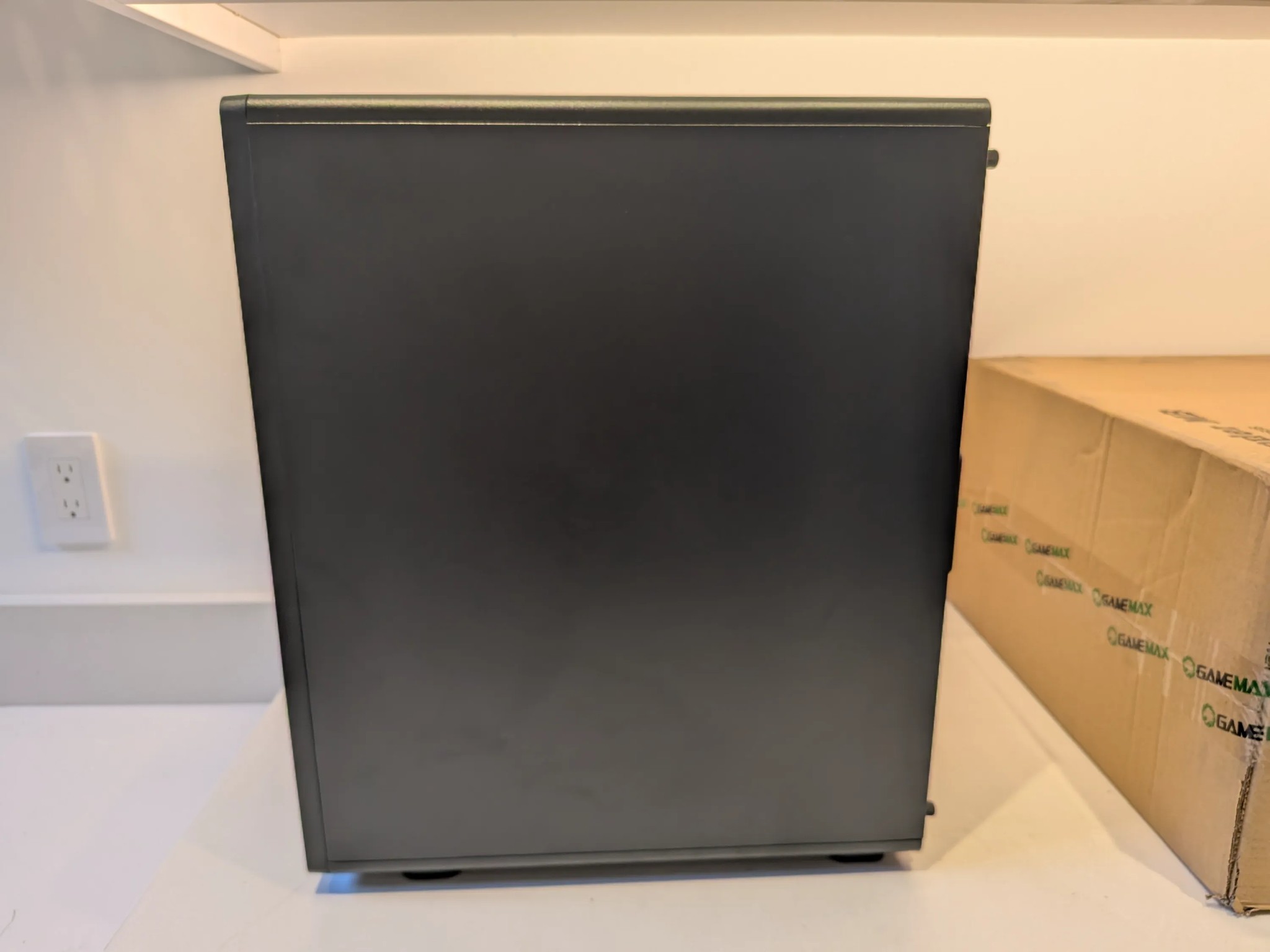 🌊 Cooled 🪵 Gaming PC - AMD Radeon RX 9070, Intel Core i7 12700KF, 32 GB RAM, 2 TB