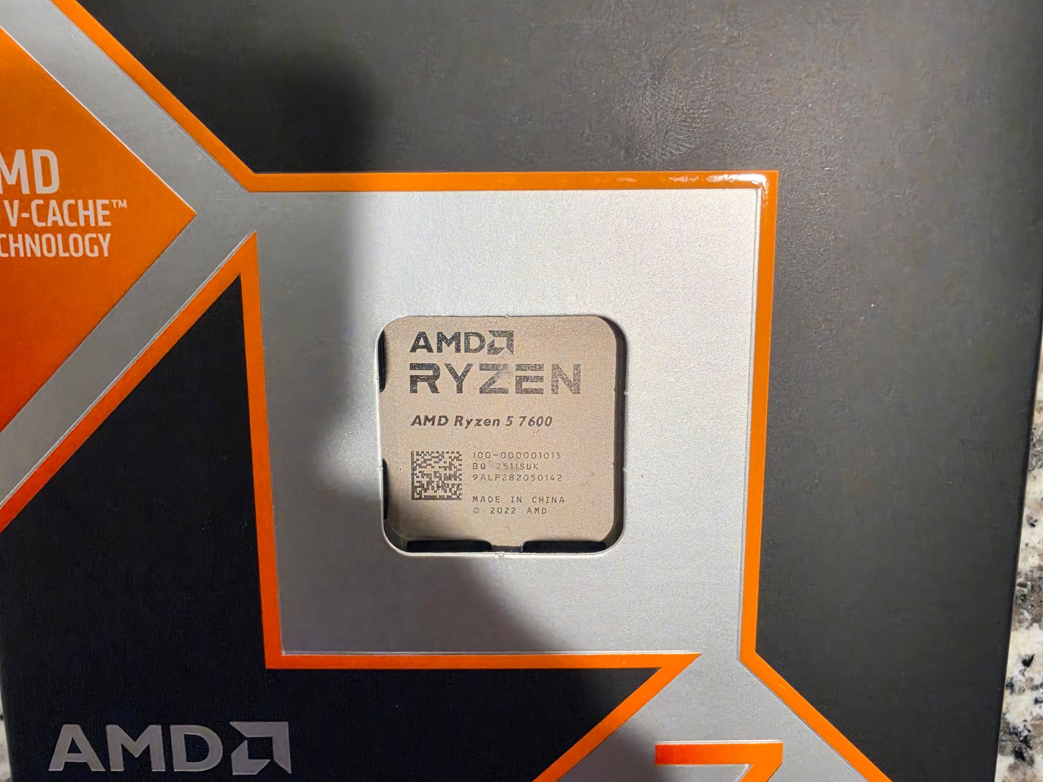 AMD Ryzen 5 7600X