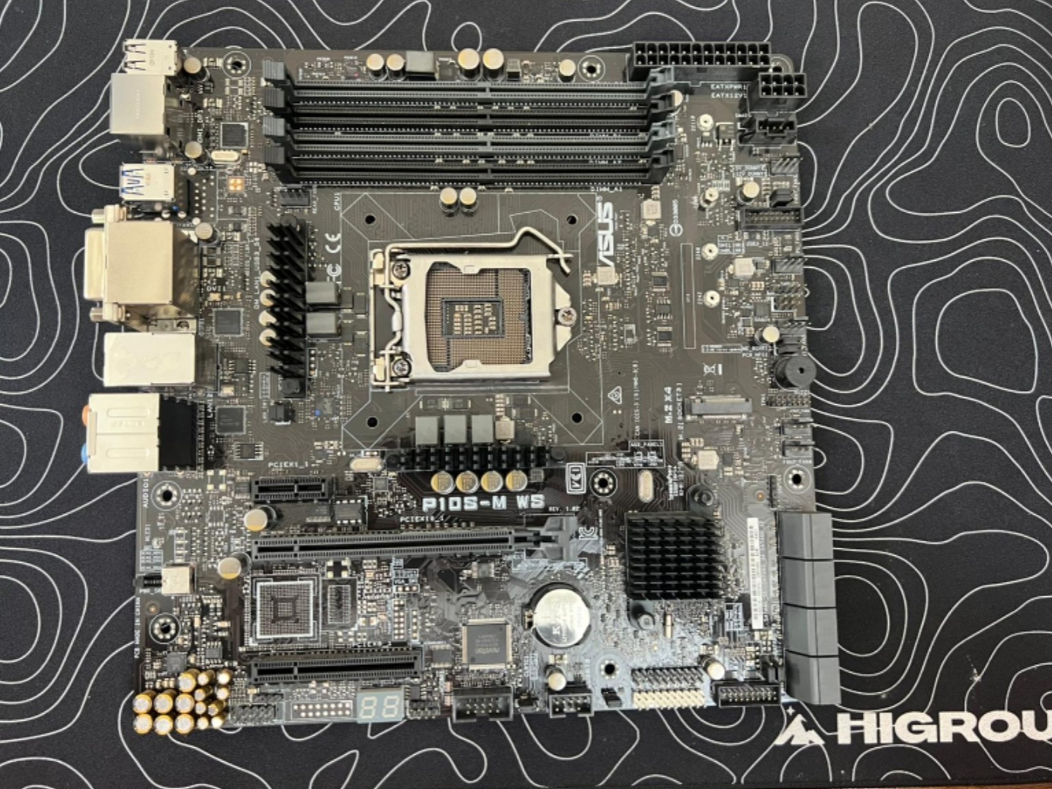 Asus P10s M WS (**Boot display but doesn't not goes to windows**)