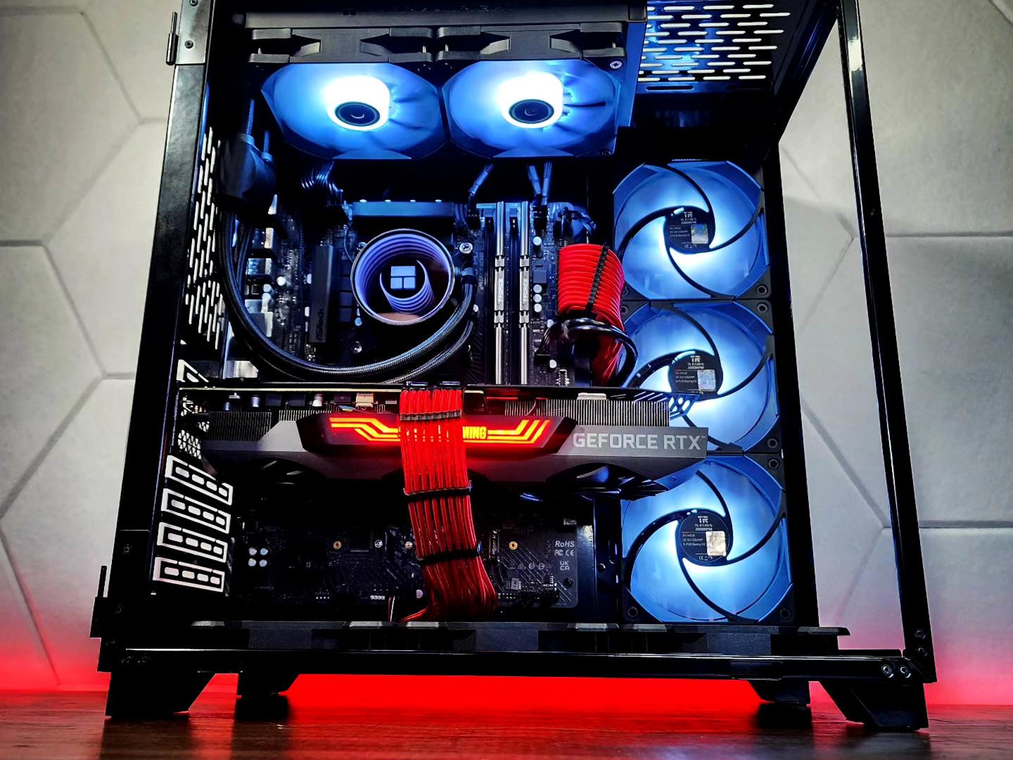 ❤️💙 RTX 3070Ti // Core i5 12400 // 32GB 3200MHz // 1TB NVMe Gen 4