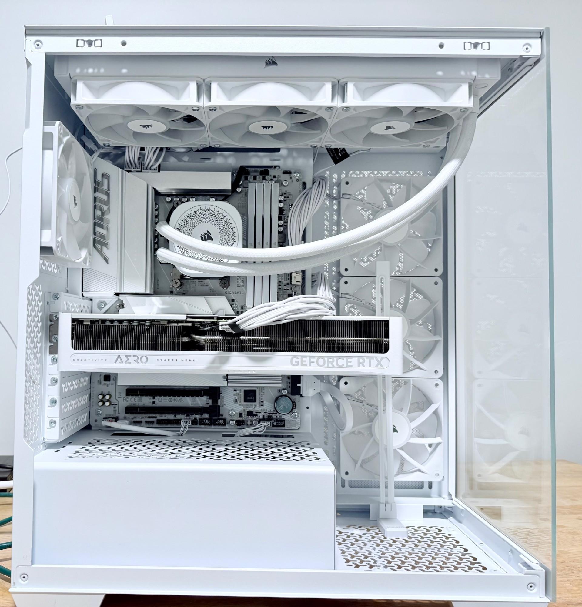 Gaming PC ICE RTX 5070 OC 12GB