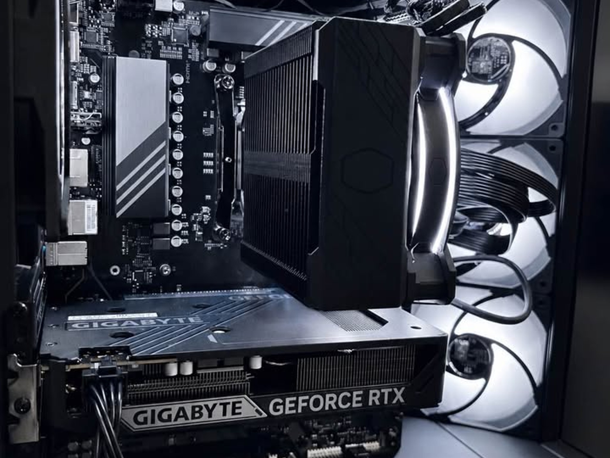 NEW RTX 5060 + Ryzen 5 7600X |Gaming PC Ultra Performance | 2TB SSD |