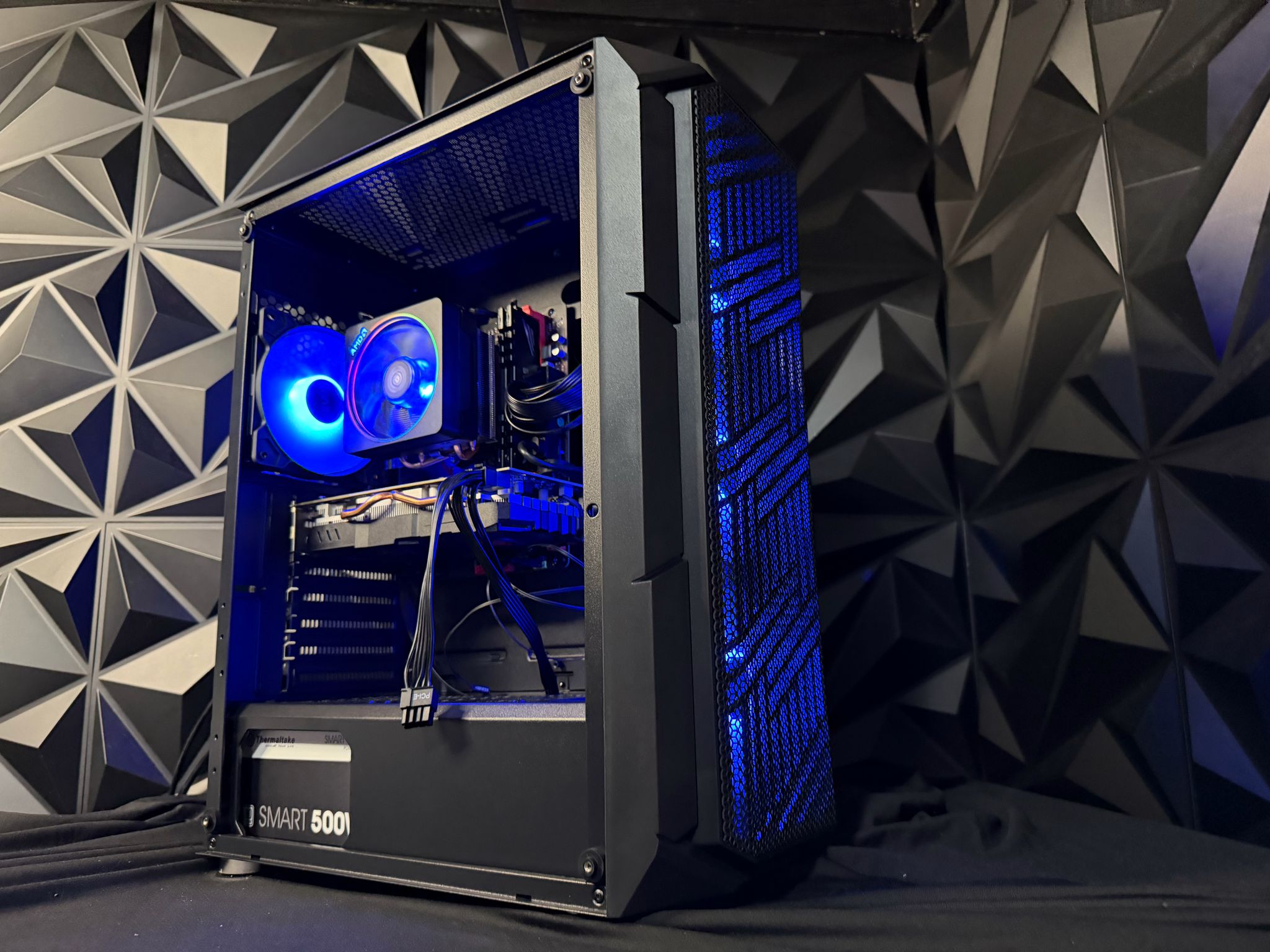 🔥 💸 Budget Baddie 💸 🔥 Ryzen5 3600| RX 580 8 GB | 16 GB DDR4|512 GB  NVMe
