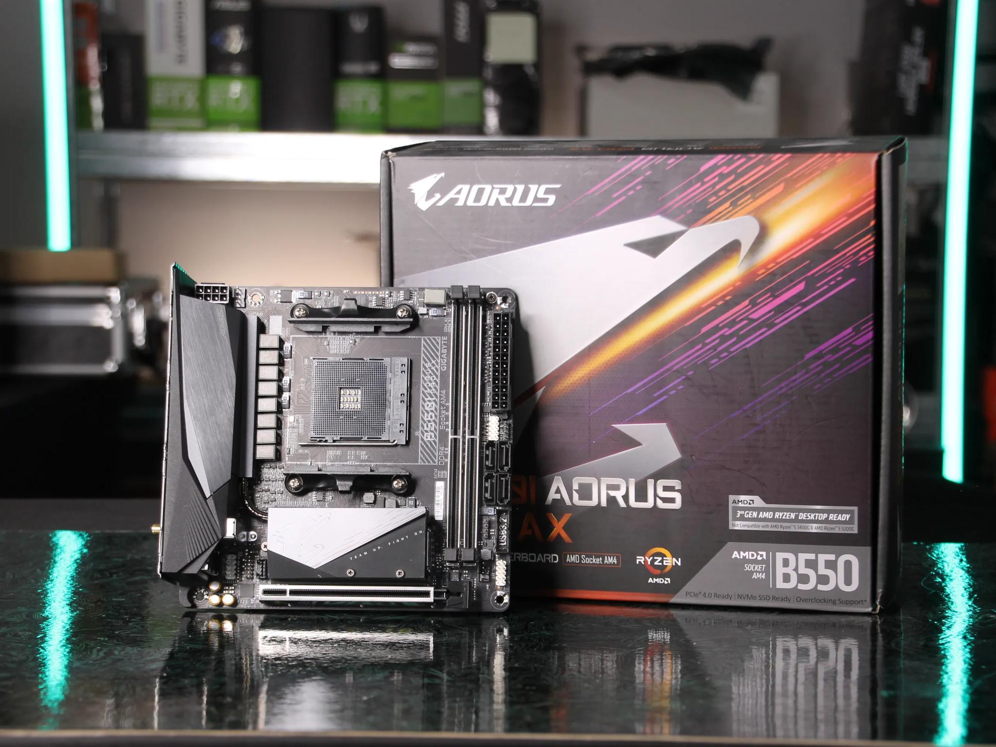 GIGABYTE B550i AORUS PRO AX ITX Motherboard