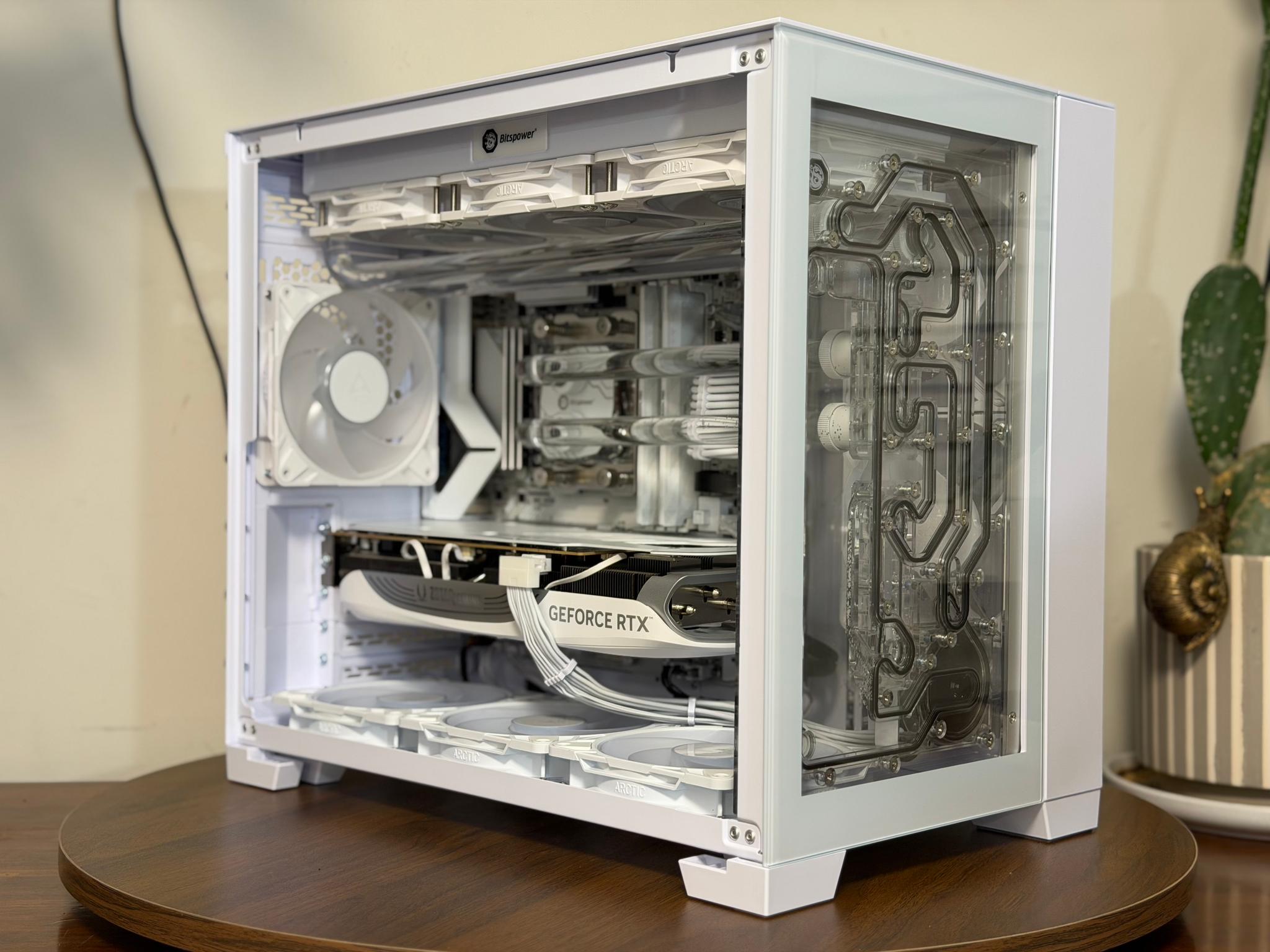RTX 4080 | Ryzen 7 7800X3D | 32GB DDR5 | B850M | 2TB Gen4 SSD | 850W SFX Custom Loop