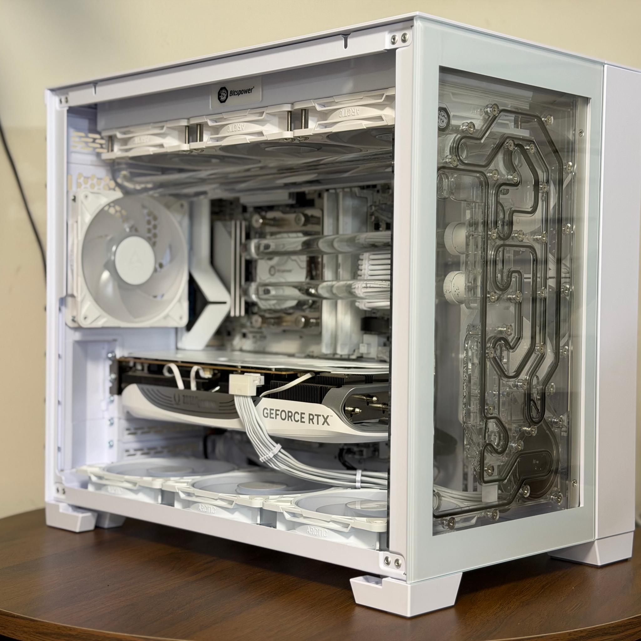RTX 4080 | Ryzen 7 7800X3D | 32GB DDR5 | B850M | 2TB Gen4 SSD | 850W SFX Custom Loop