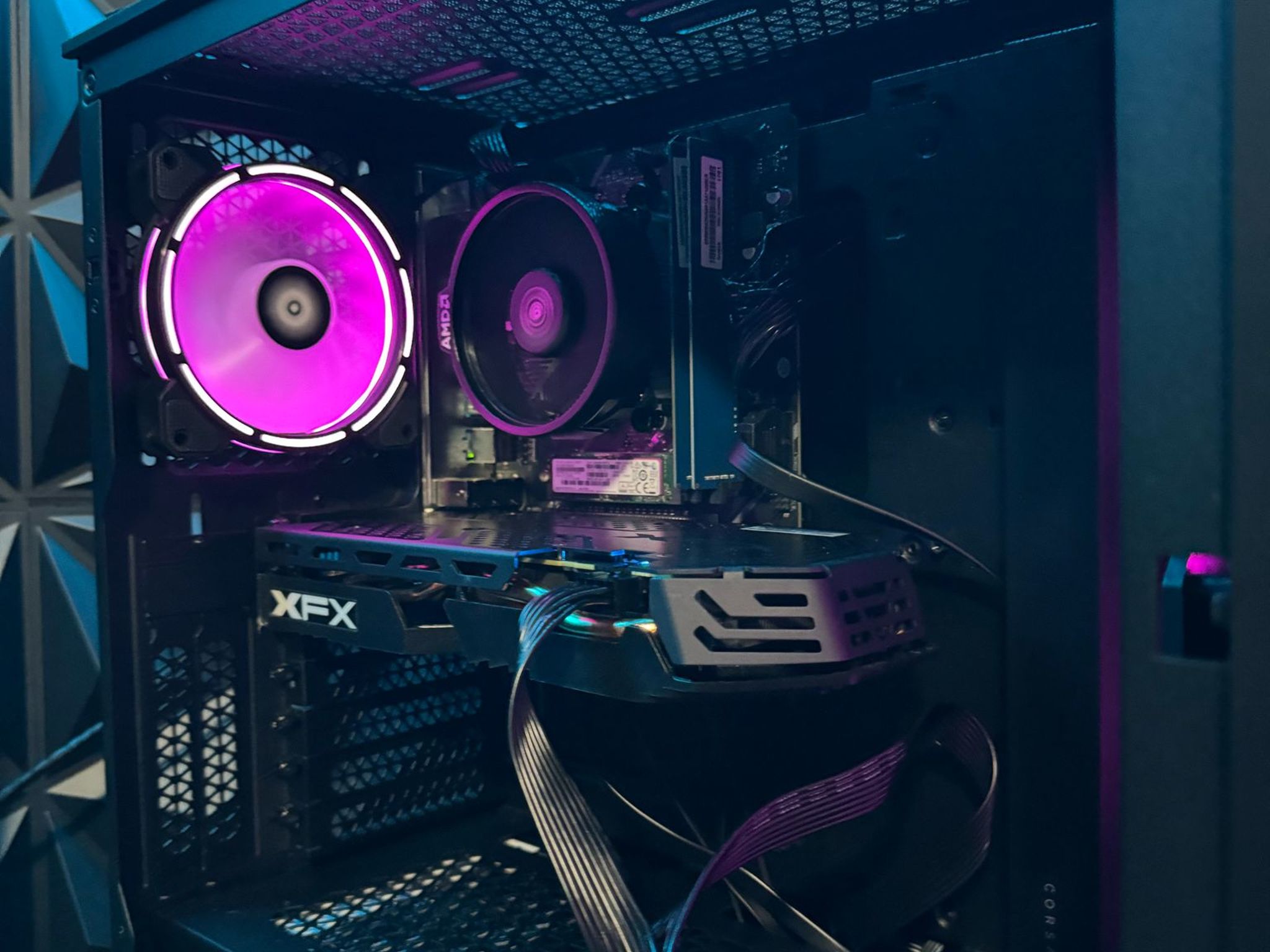 💰 Budget Baddie 580 💀🔥 Ryzen 2600| RX 580| 16 GB DDR4 |1.75 TB Storage