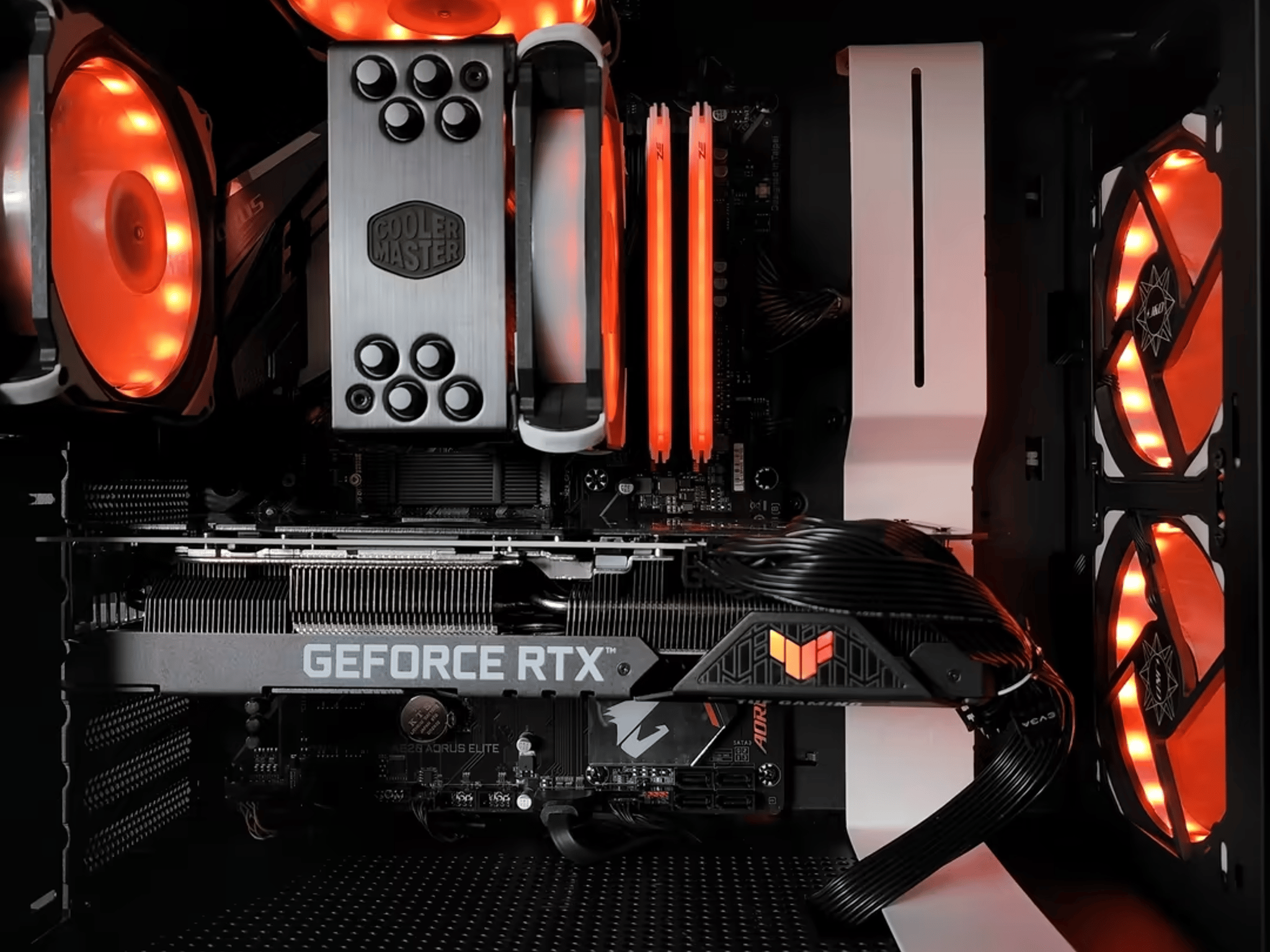 ASUS TUF GeForce RTX 3070 Ti // AMD Ryzen 7 5700G // HP 16GB 3200MHz