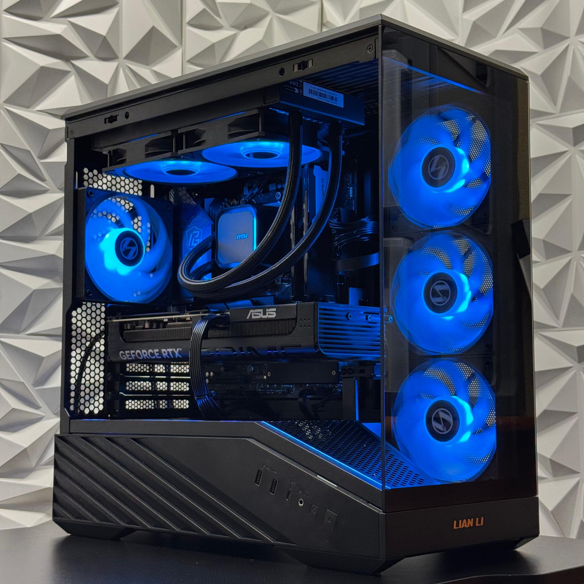 RTX 5070 / Ryzen 7 7700x / 32GB 6000MHz CL30 / 1TB storage / B850M / Windows 11 Pro