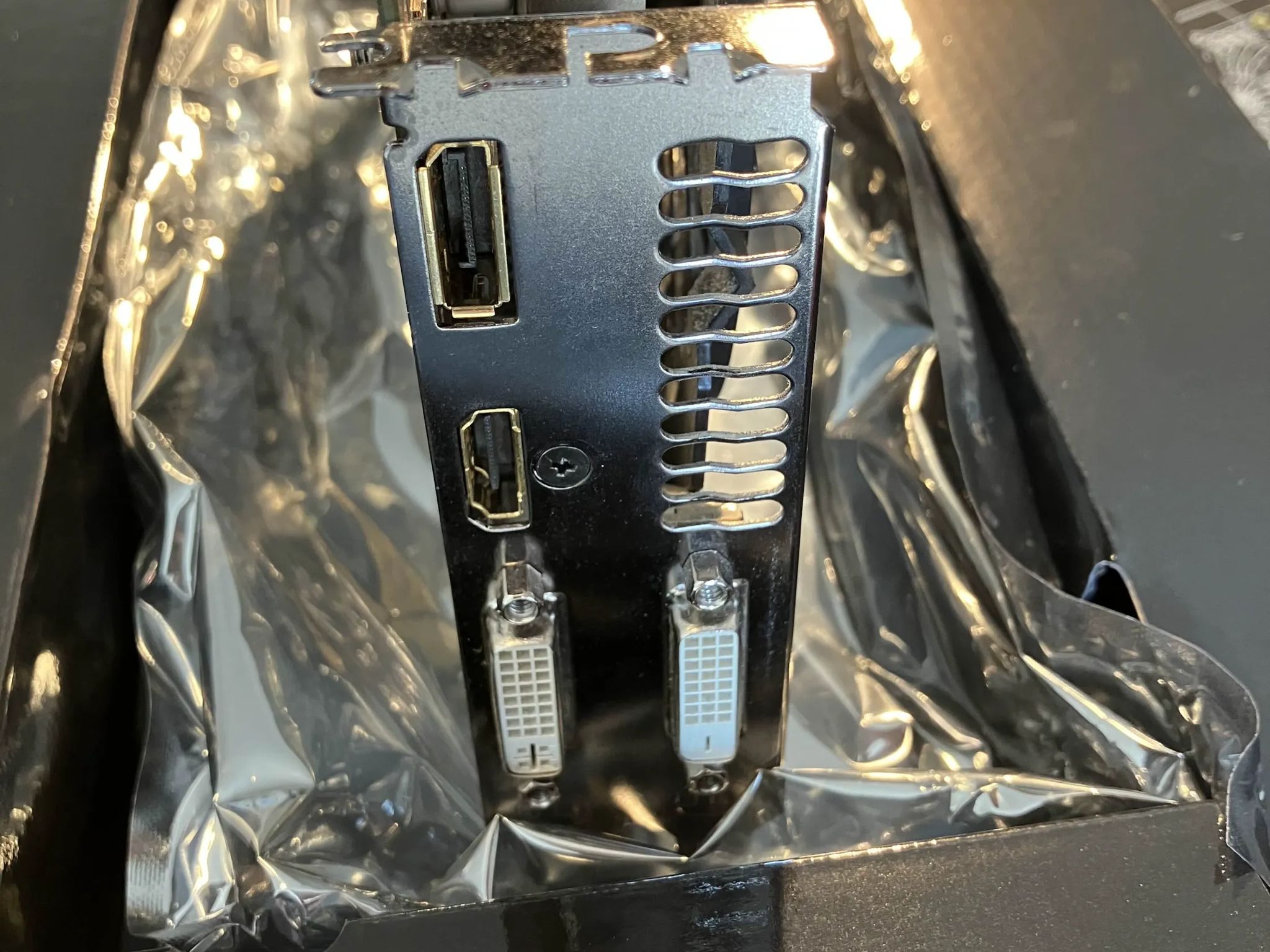 R9 285 - Gigabyte Windforce OC 2GB