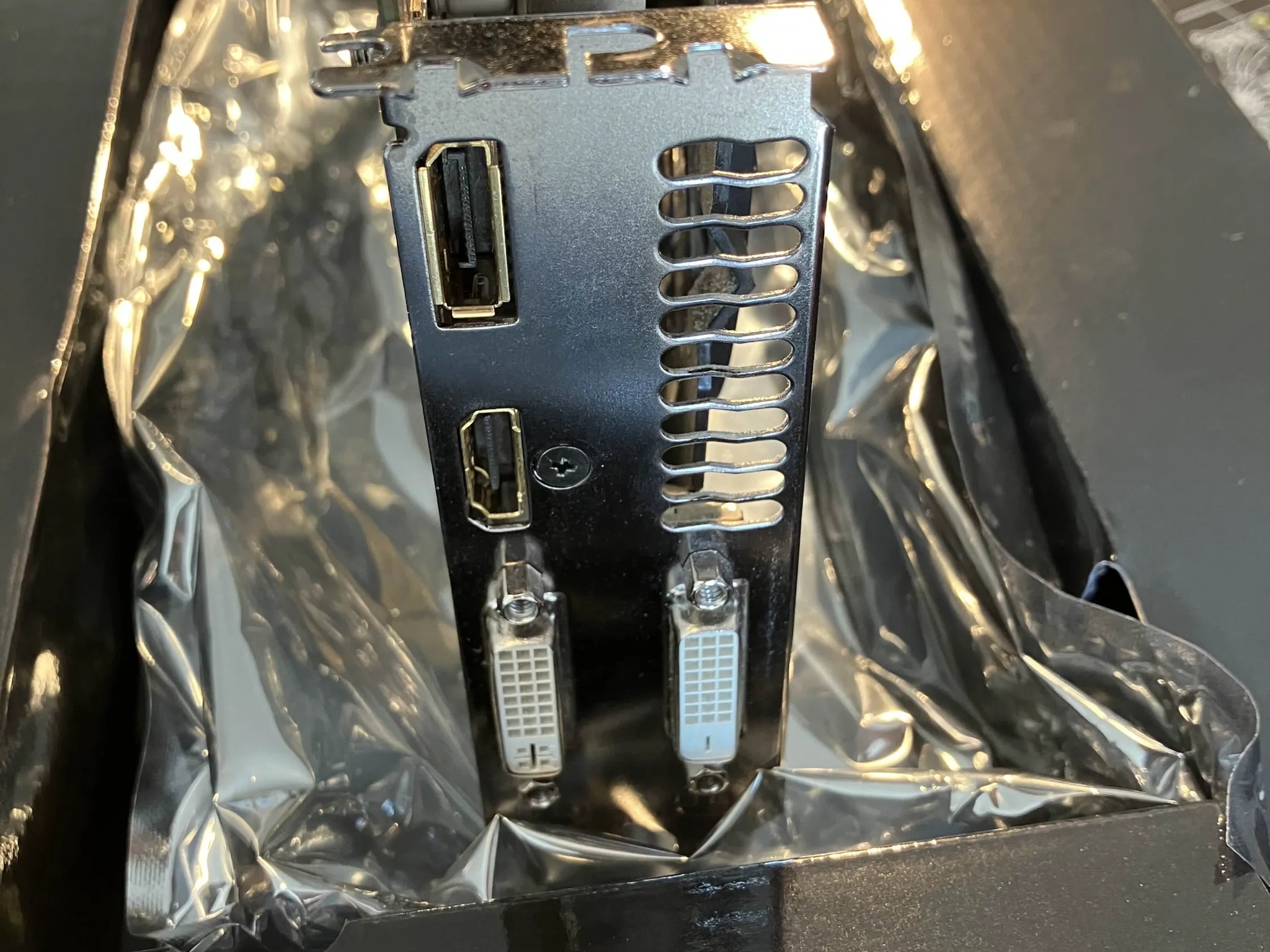 R9 285 - Gigabyte Windforce OC 2GB