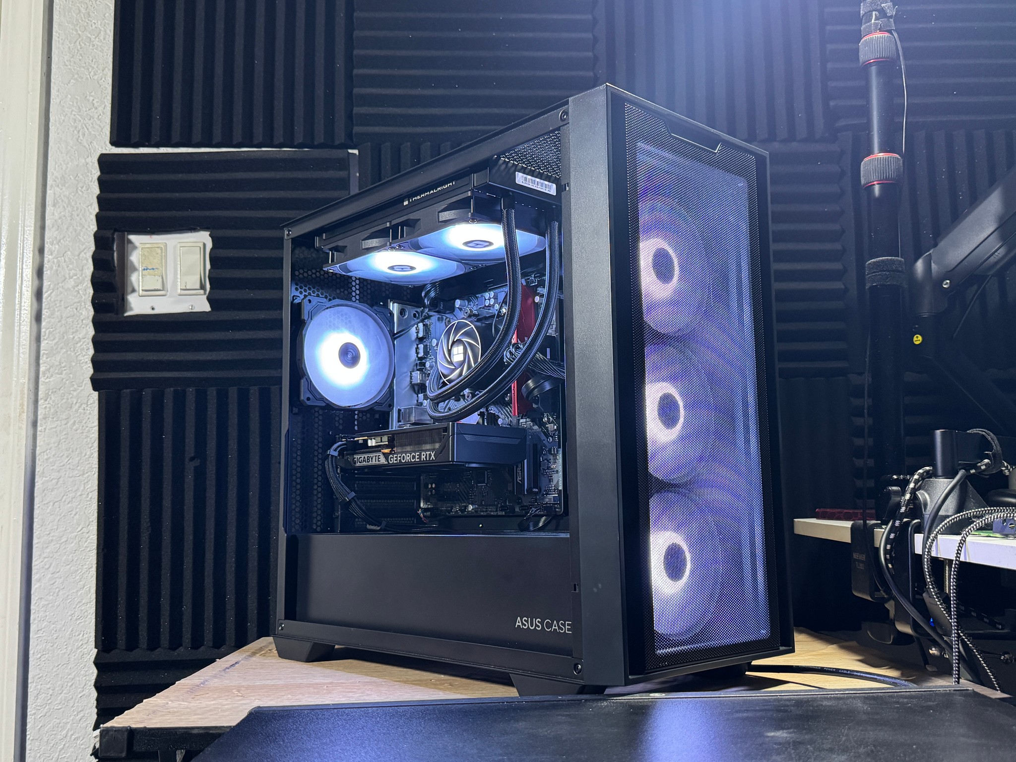 ⚫️ RTX 5060 8GB/Ryzen 5 7600  StreamingGaming PC