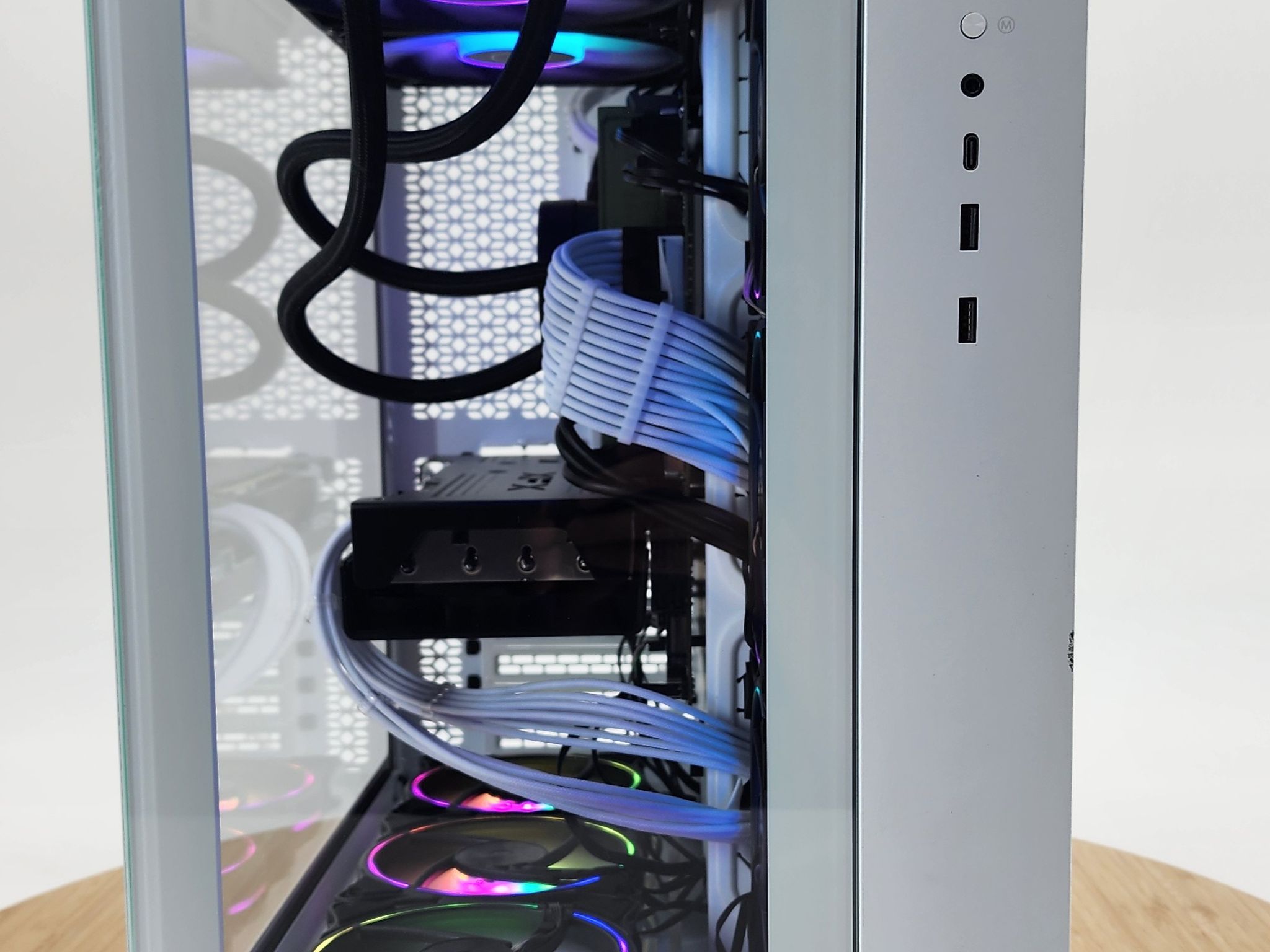 Gaming PC Ryzen 5 8500G 16GB RAM 1TB SSD RX 7600 XT 16GB Windows 11 Computer