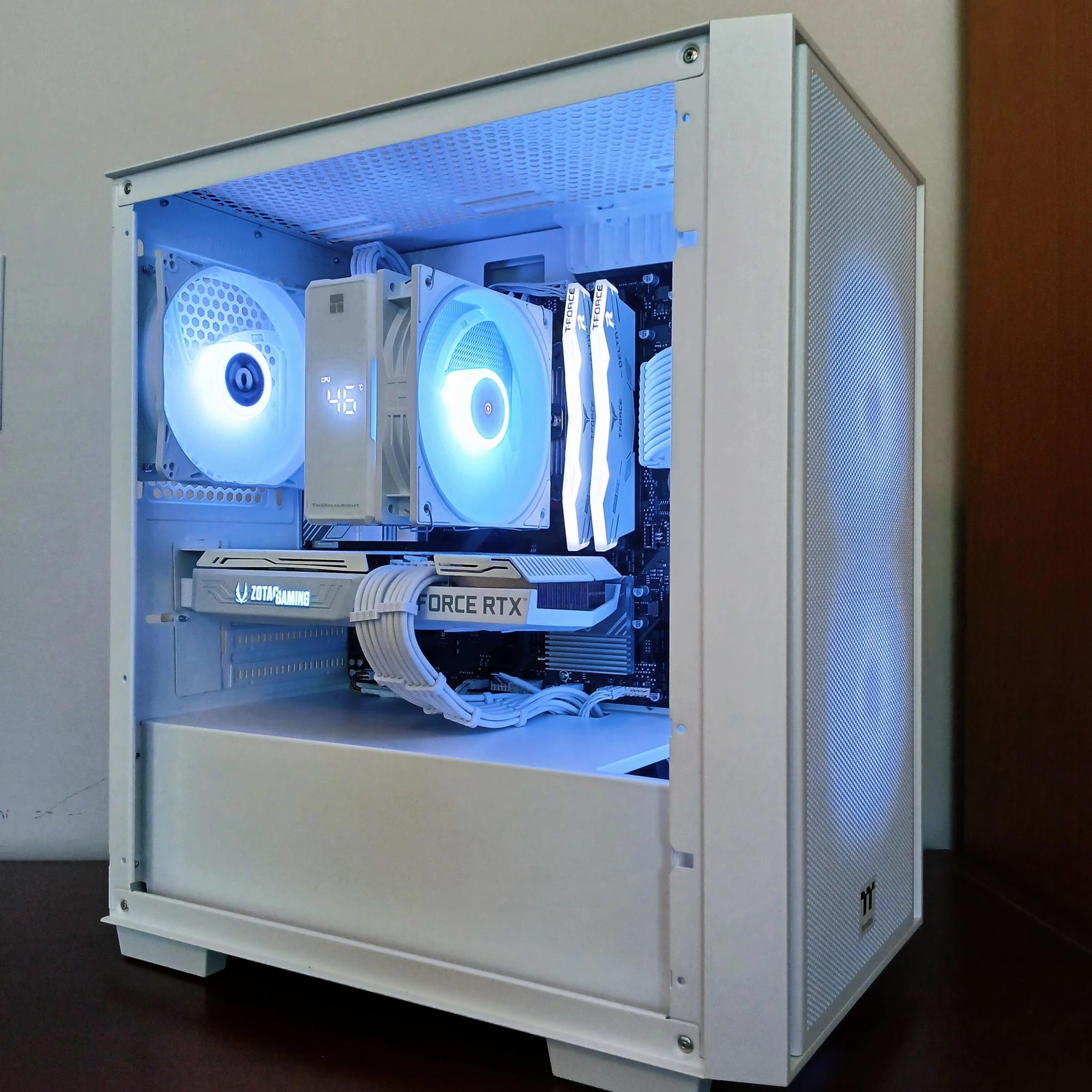 All-White AM5 | RTX 3060 Ti | Ryzen 5 8400F | 16GB RAM