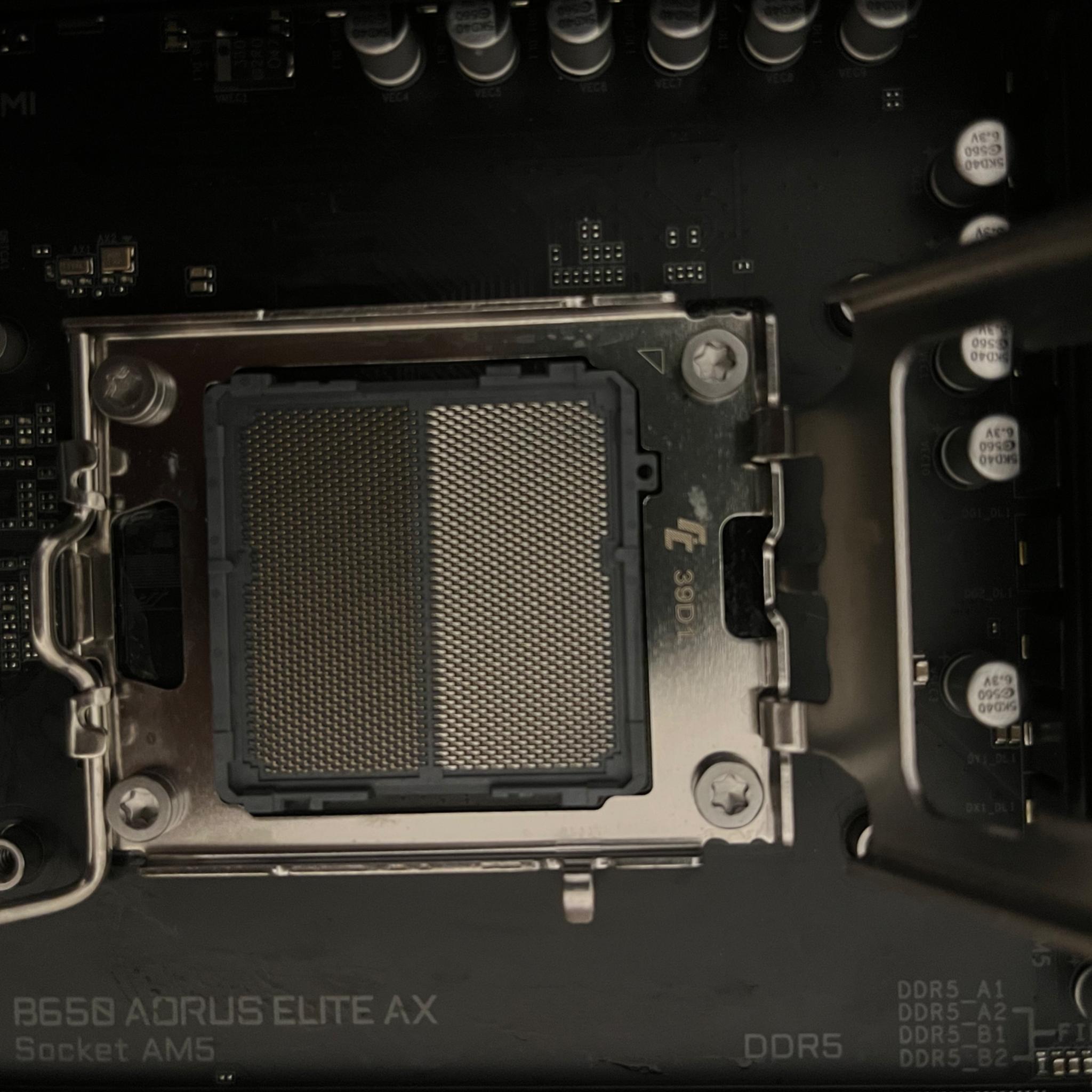 GIGABYTE B650 AORUS ELITE AX ATX AM5 (DDR5, PCIe 5.0)