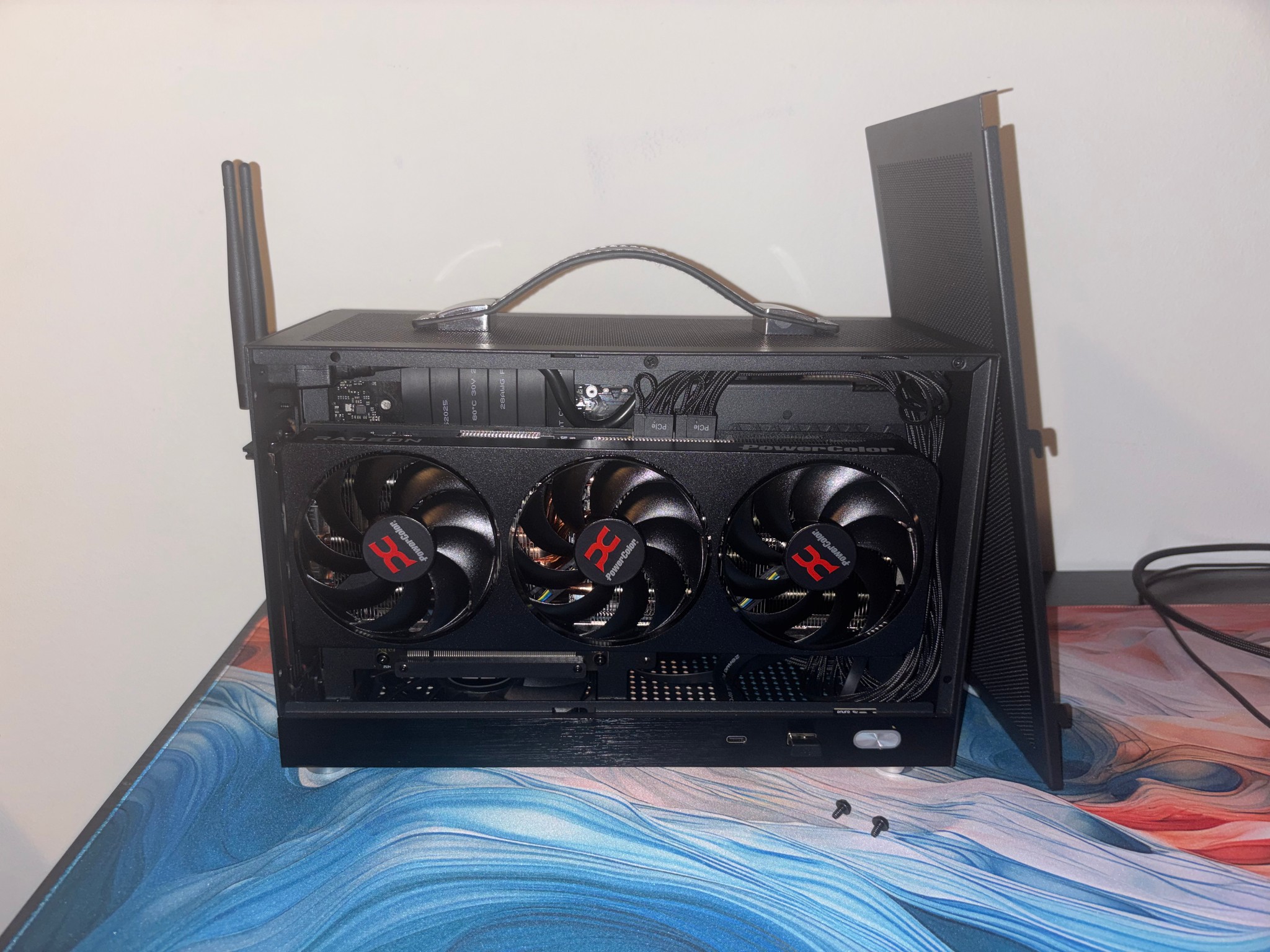 8L S300 Mini Itx build - 7600x3d, 9070GRE, 32gb DDR5, 2TB SSD
