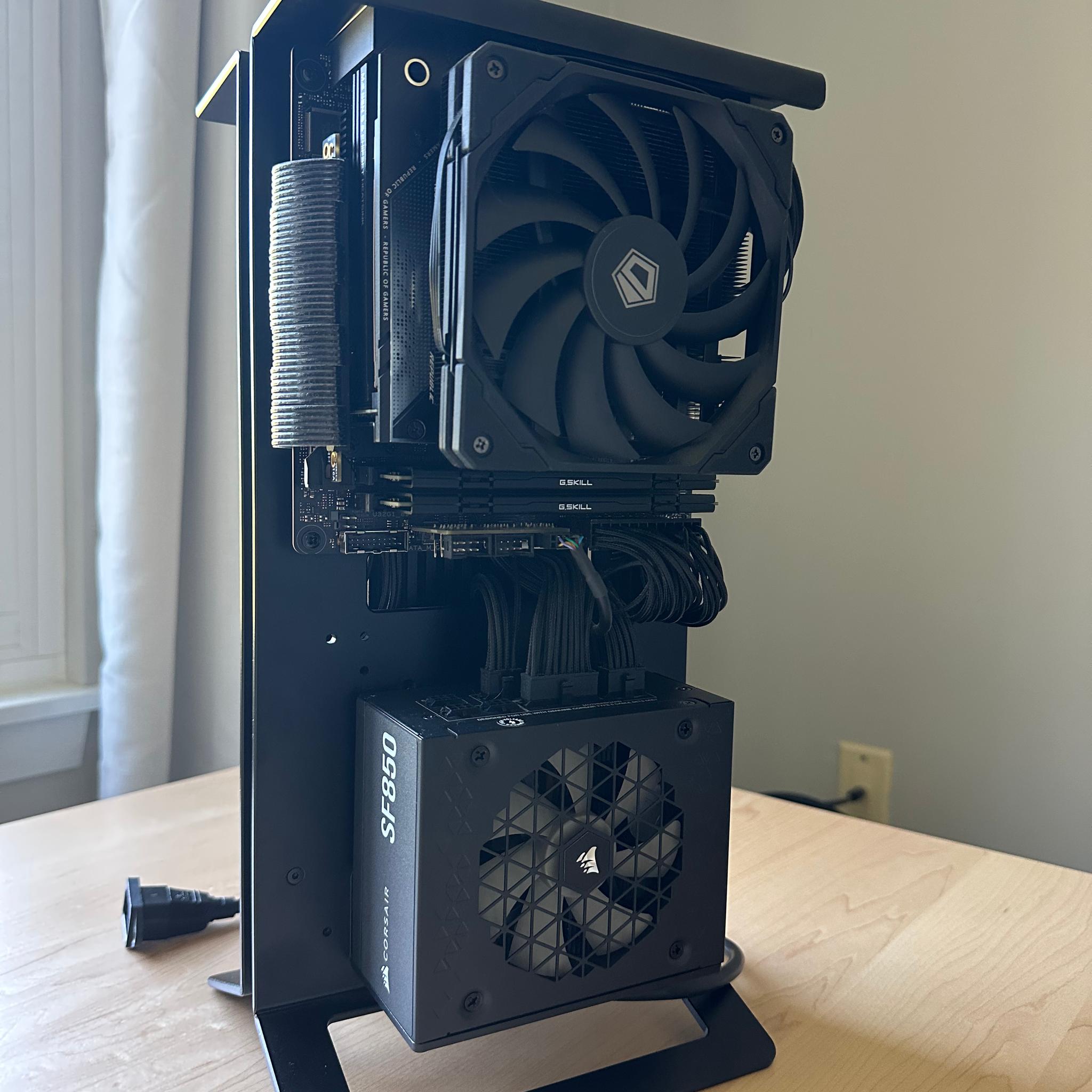 Ryzen 7 7800X3D RX 7900 XT Gaming PC 64GB DDR5 2TB Samsung 990 Pro