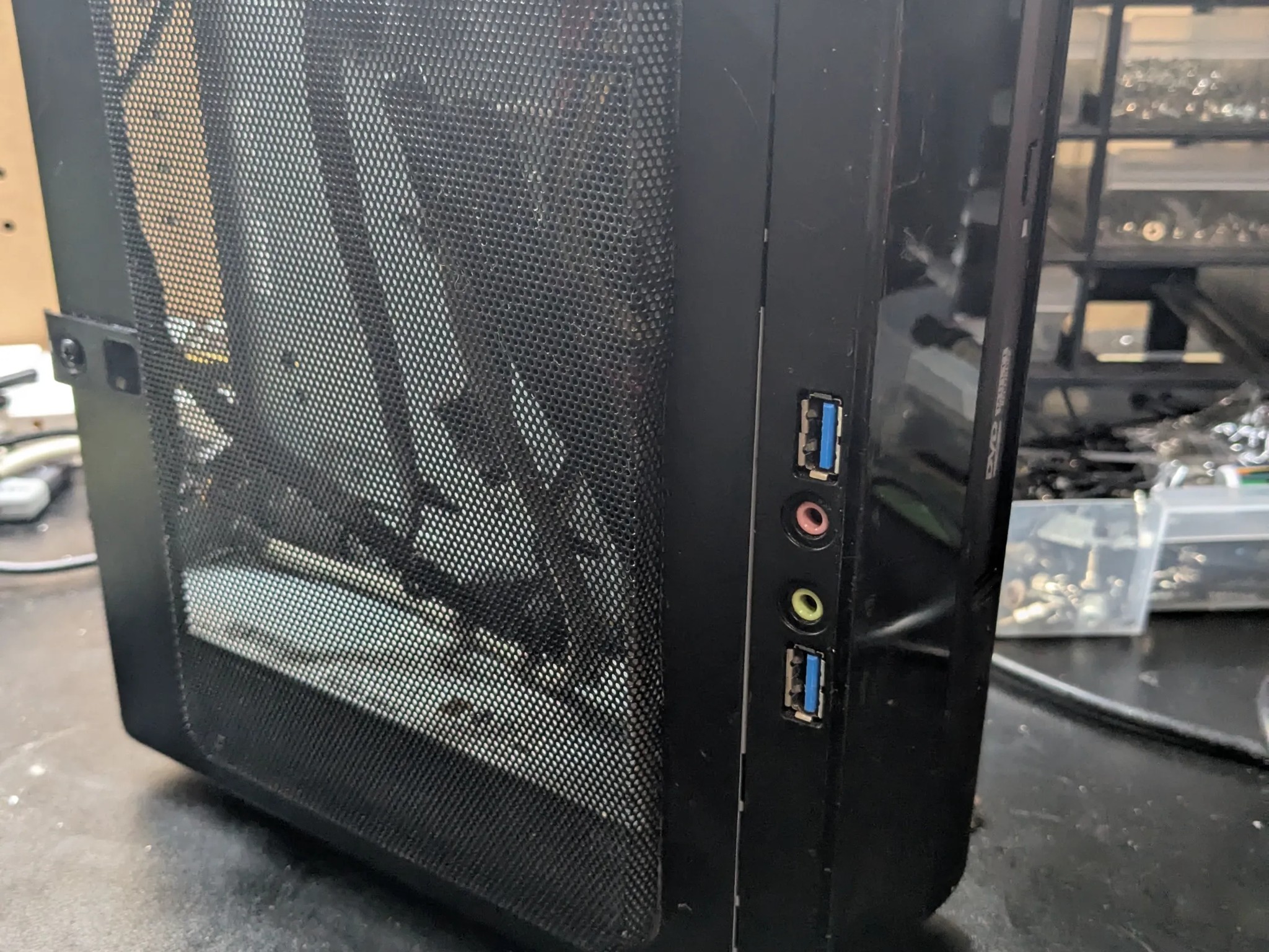 In-Win BQ656 Mini-ITX Case + 150W 80+ Bronze PSU