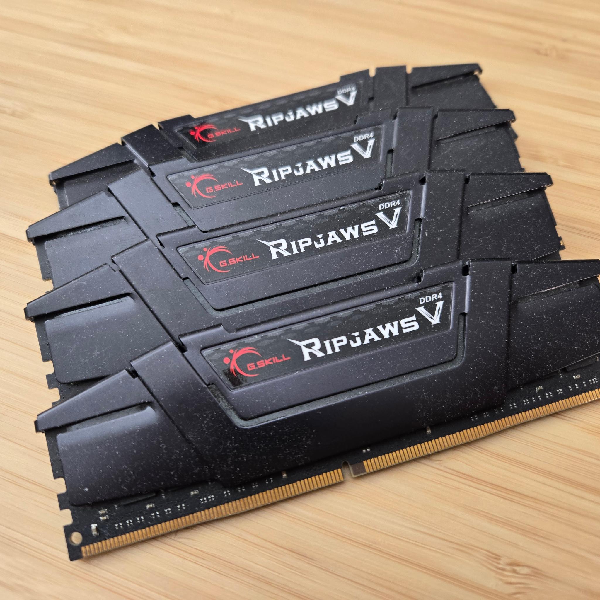 64GB DDR4-3600 CL16 G.Skill Ripjaws (4x16GB)