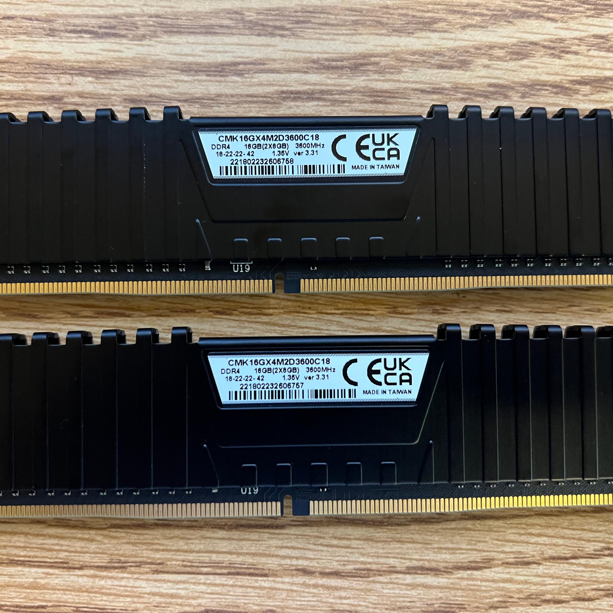 16GB (2x8GB) DDR4-3600MHz CL18 Corsair Vengeance RAM Memory
