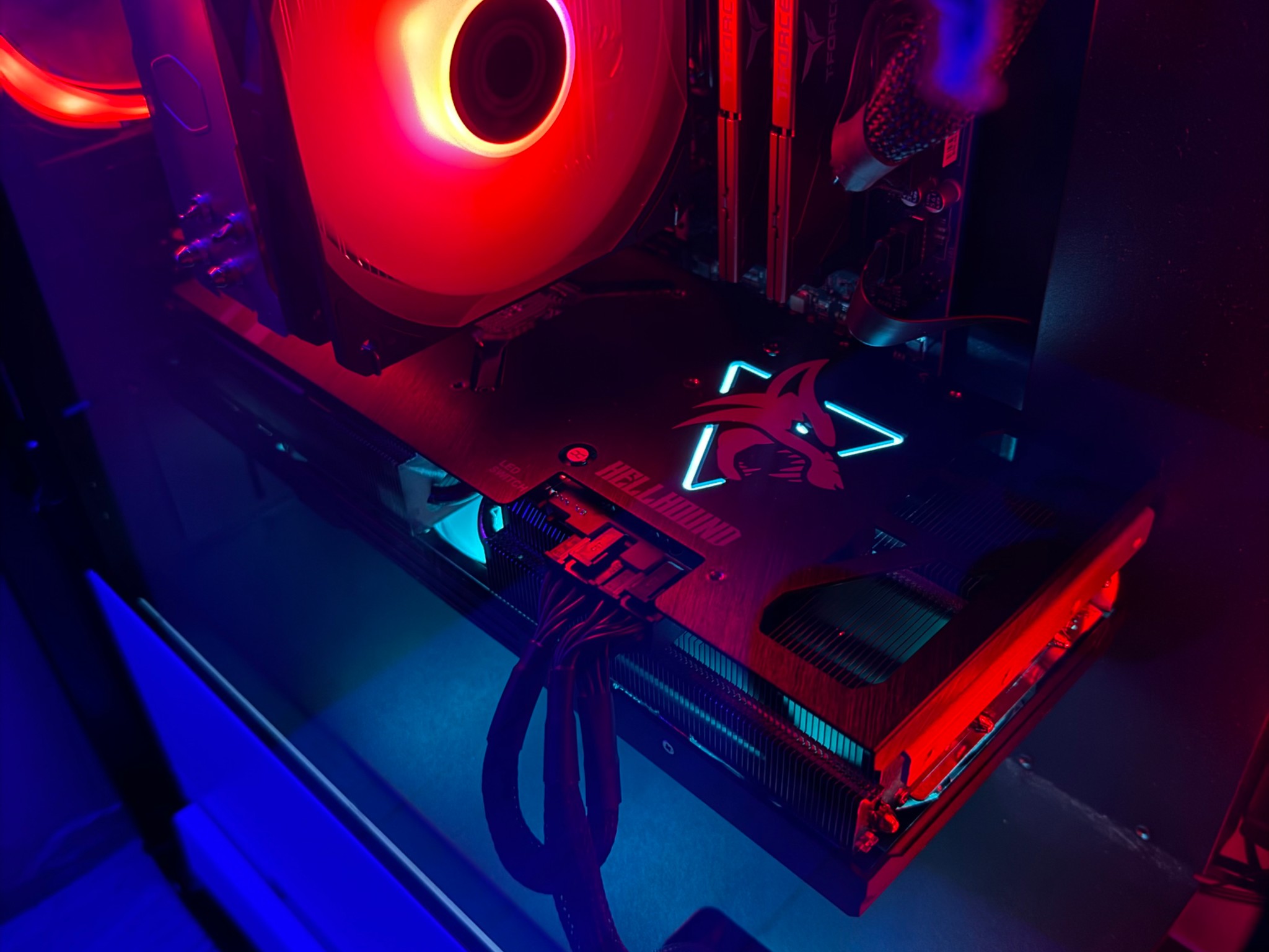 PowerColor AMD Radeon RX 7900 XT Hellhound Overclocked Triple Fan 20GB GDDR6 PCI