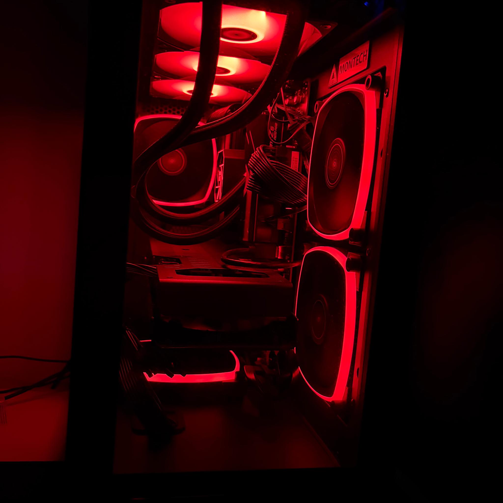 Gaming PC - AMD Ryzen 7 7700X | RX 7900 GRE 16GB | 32GB DDR5 | 1TB NVMe SSD