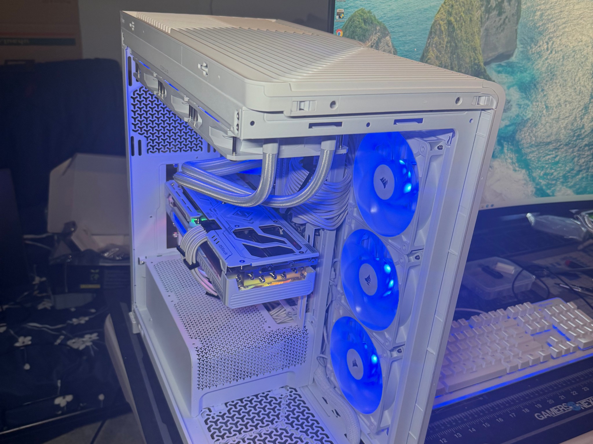 Custom White All AMD build.  9070XT and 9700X CPU