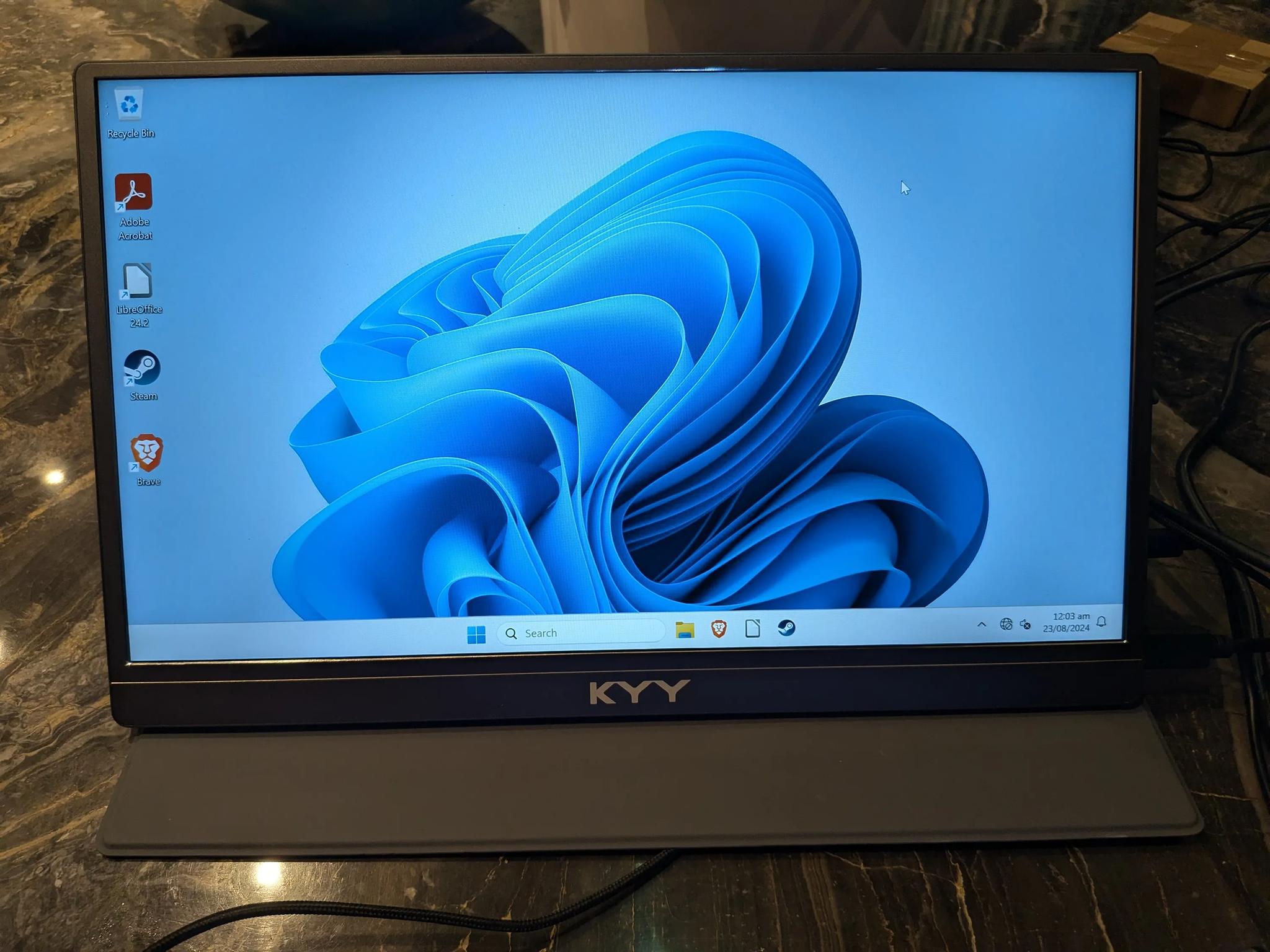 Gaming Desktop PC NR200P AMD Ryzen 5700X3D RTX 4070 32GB RAM 2TB SSD