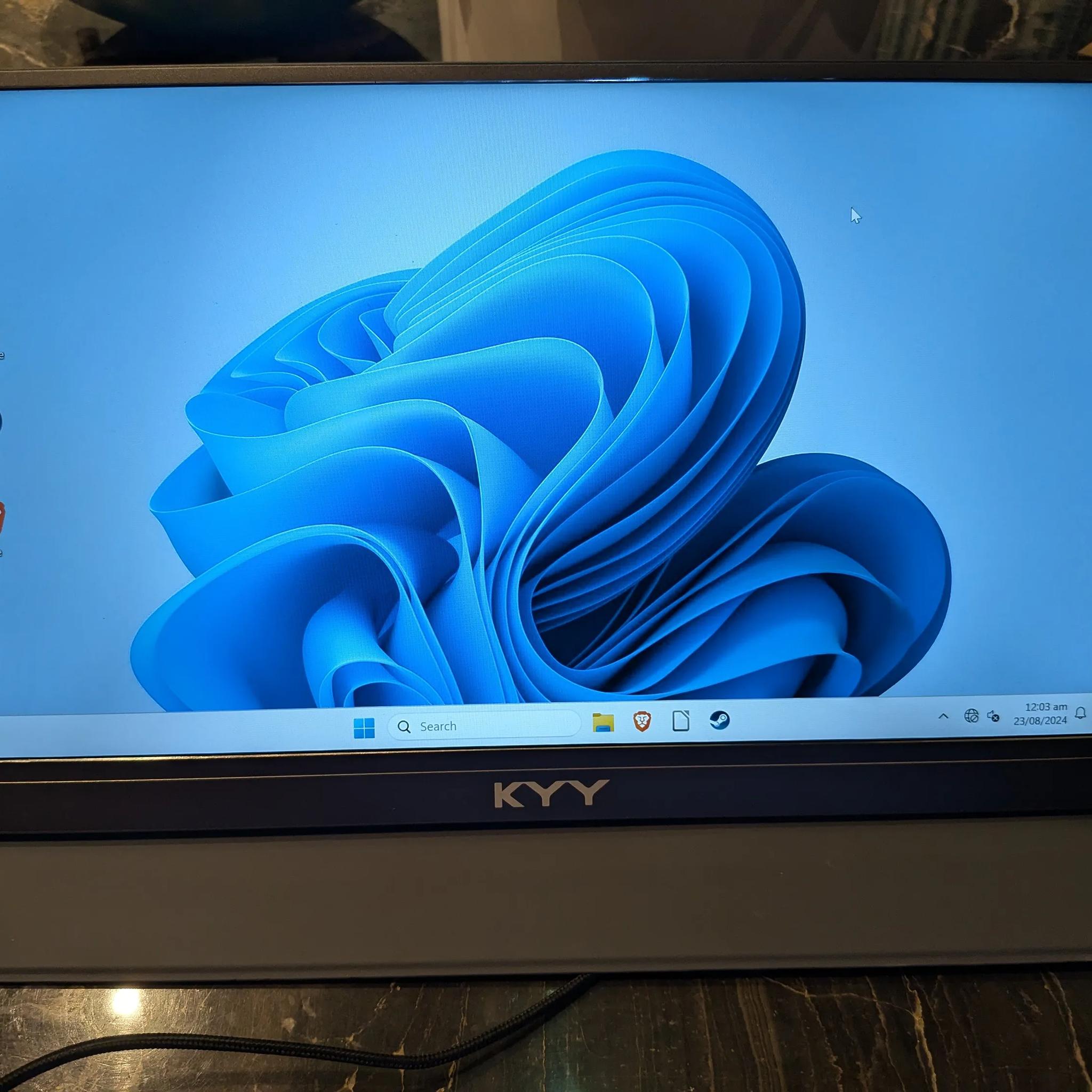 Gaming Desktop PC NR200P AMD Ryzen 5700X3D RTX 4070 32GB RAM 2TB SSD