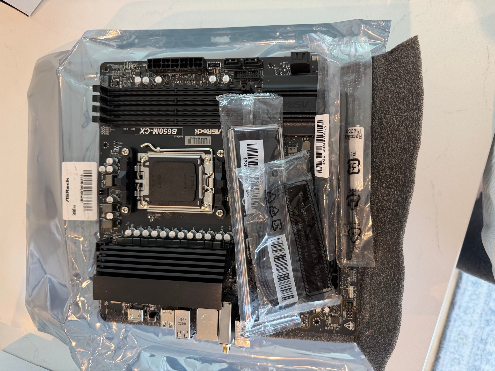 ASRock B650M-CX