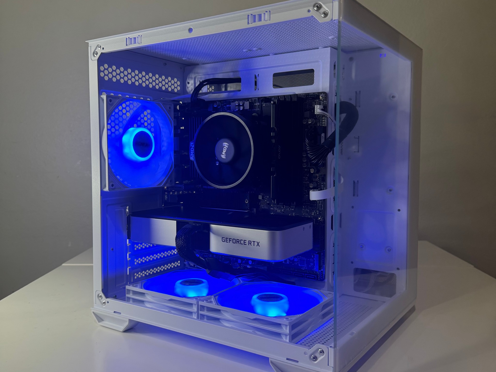 Ryzen 5 5500 | RTX 3060 TI 8GB | 16GB DDR4 Ram | 1TB NVME | WIFI/BT | Windows 11 Pro